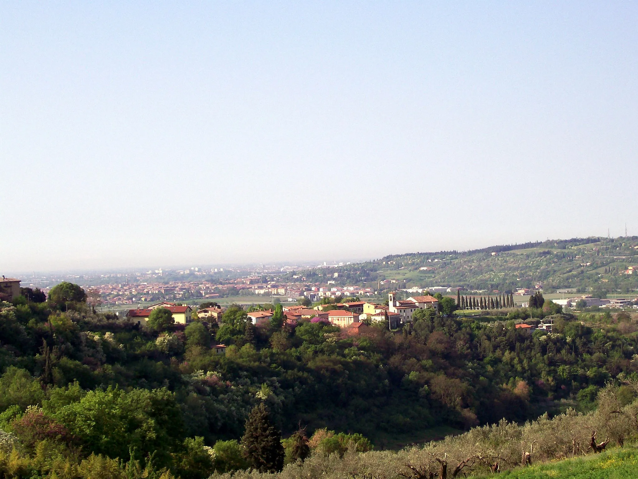 Photo showing: Panorama di Novaglie, frazione del Comune di Verona.