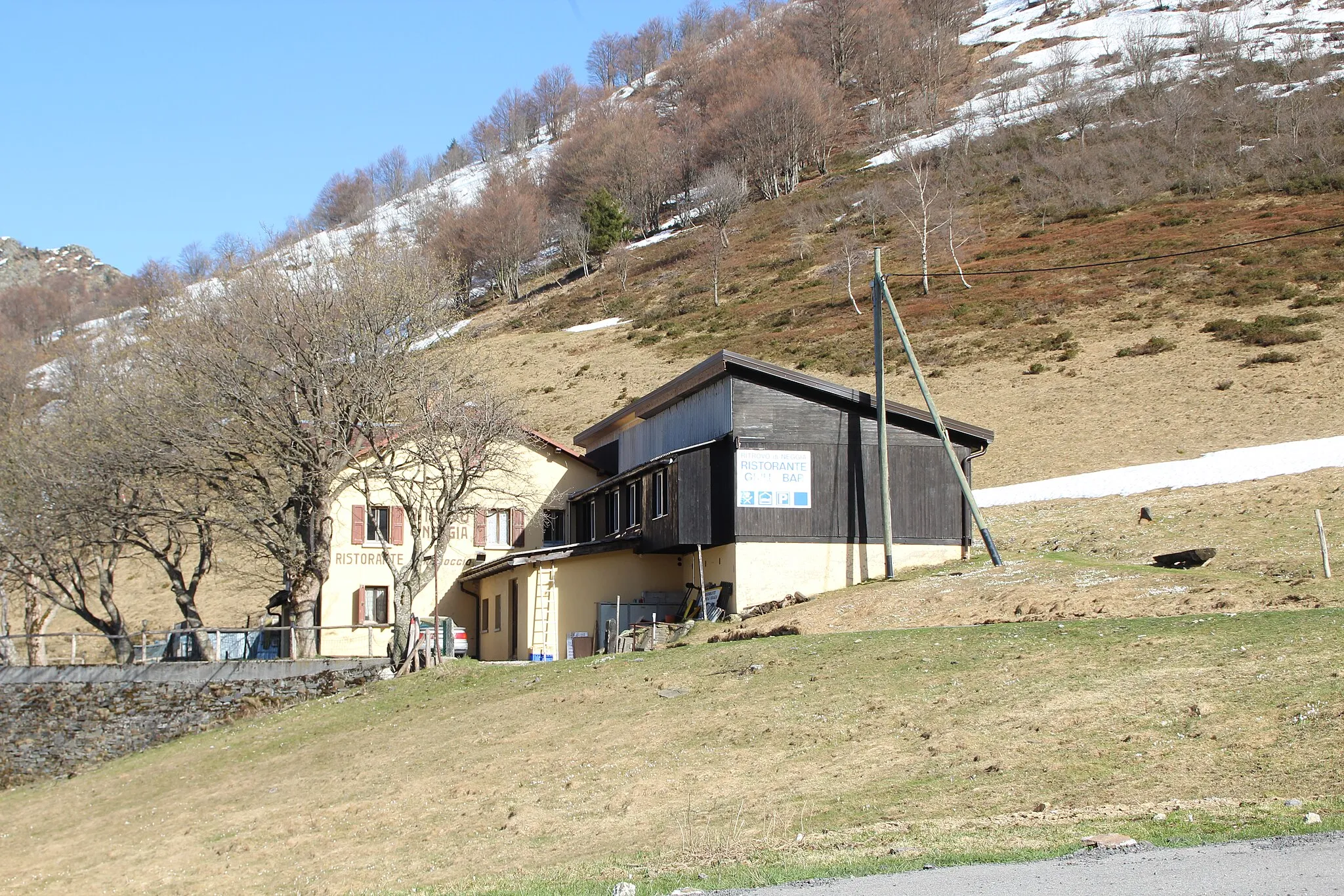 Photo showing: Restaurant Passhöhe de:Alpe di Neggia