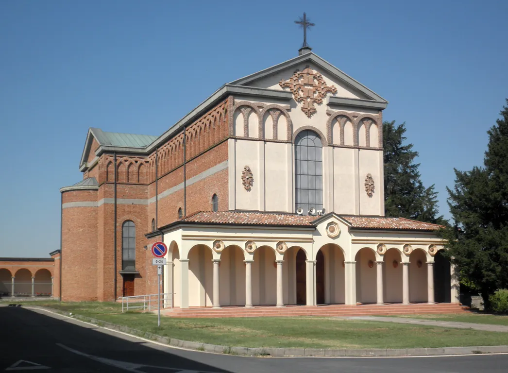 Photo showing: La chiesa parrocchiale di San Bernardino da Siena a Mirabello, frazione di Senna Lodigiana.