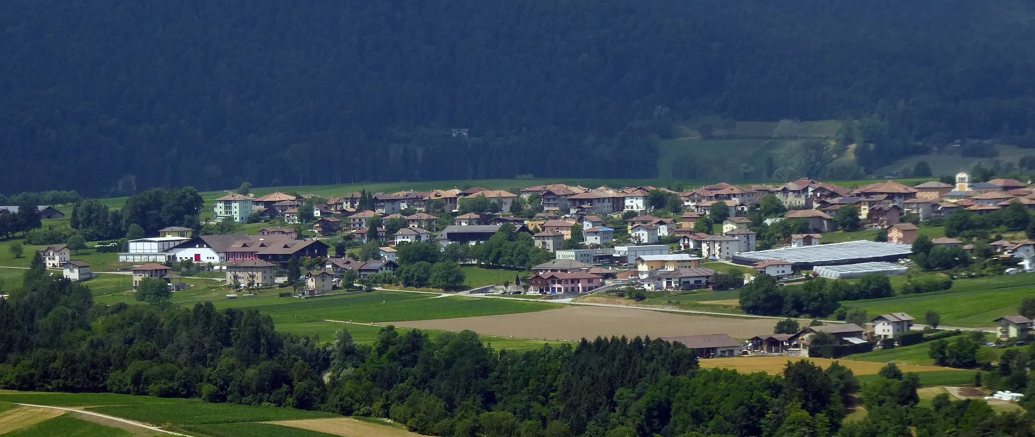 Photo showing: Fiavé as seen from Lundo (Comano Terme), Trentino, Italy