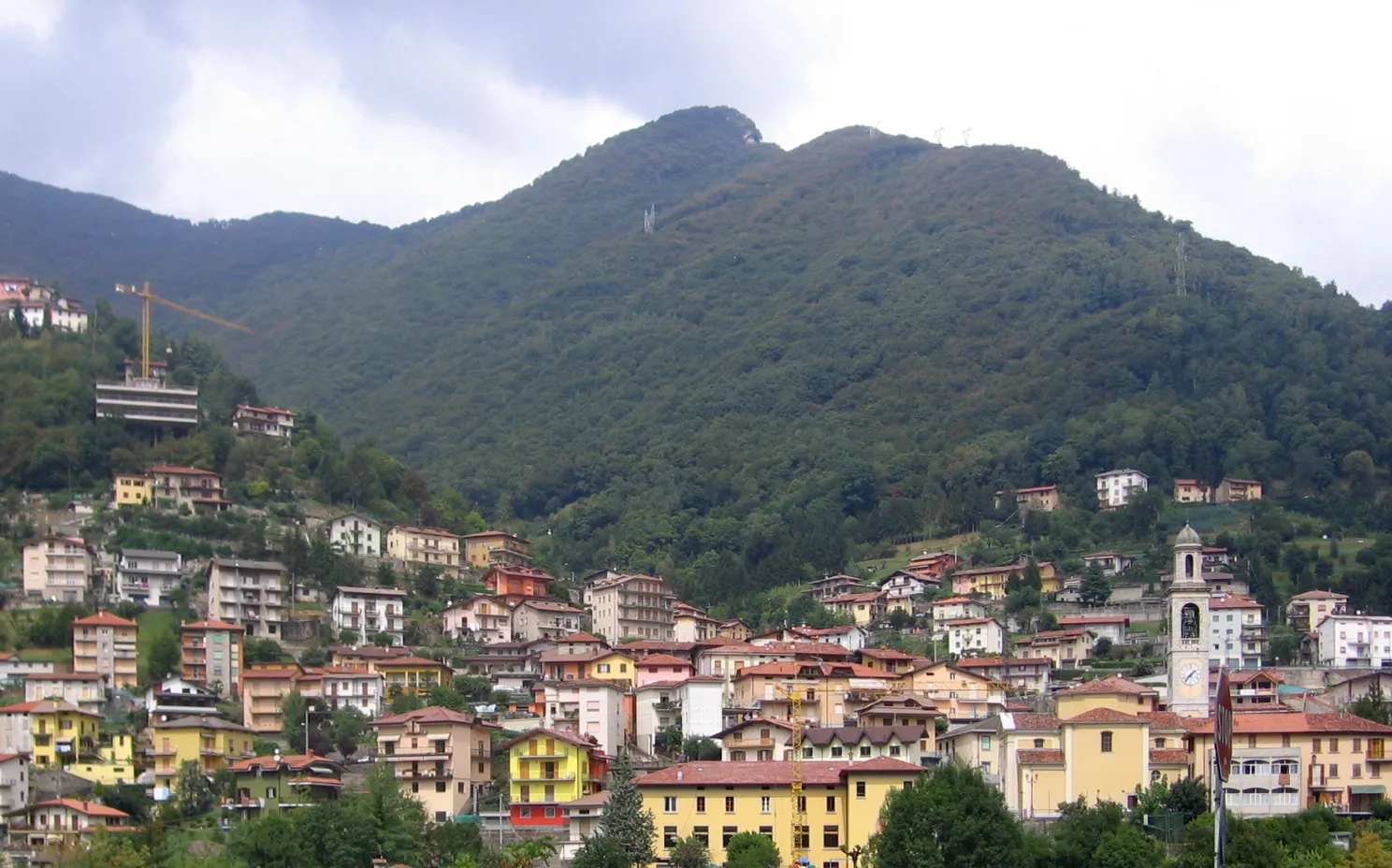 Photo showing: Ubiale Clanezzo, Bergamo, Italy - View of Ubiale from Sedrina