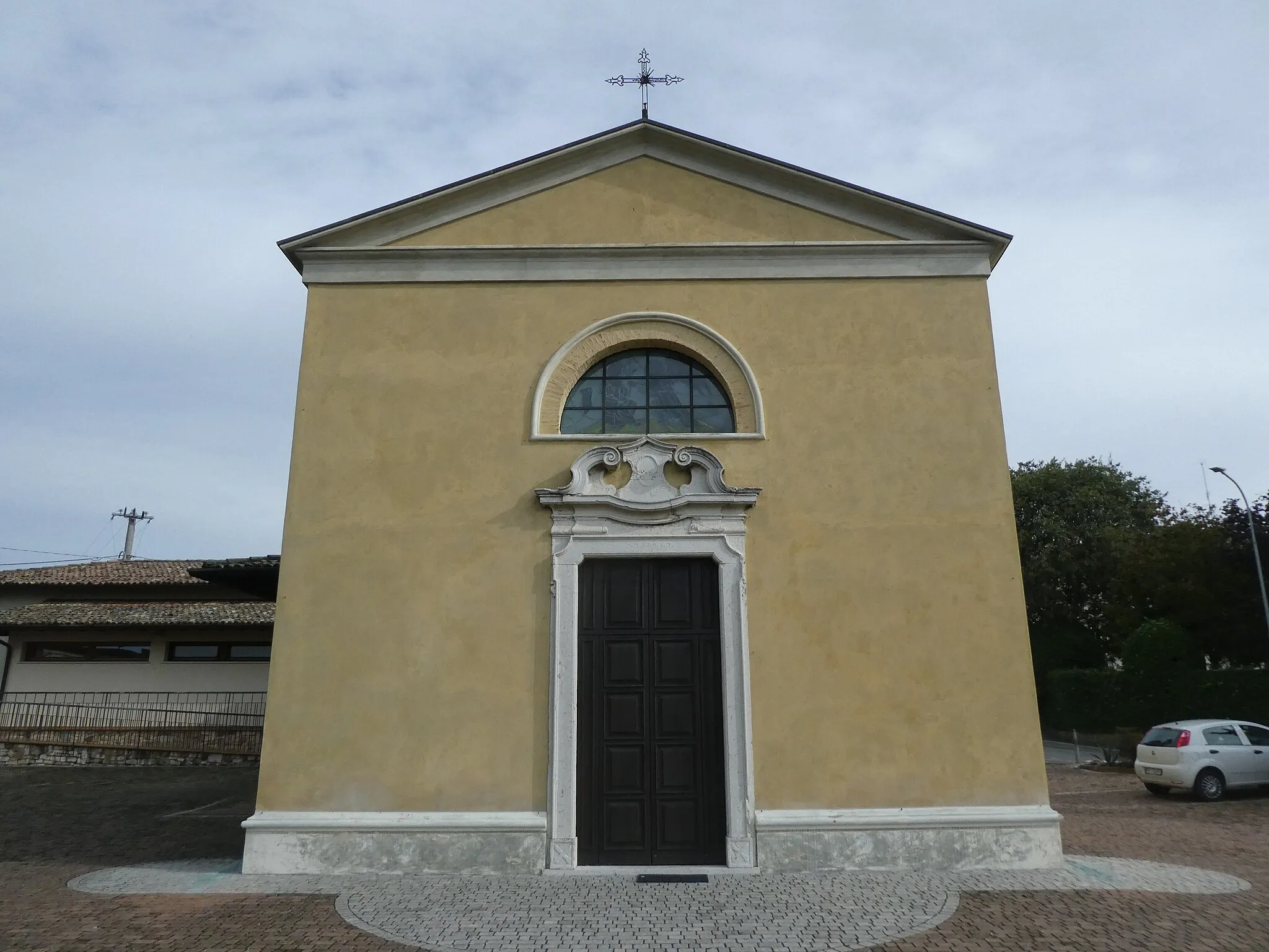 Photo showing: Castel Venzago (Lonato del Garda, Lombardy, Italy), Beheading of John the Baptist church