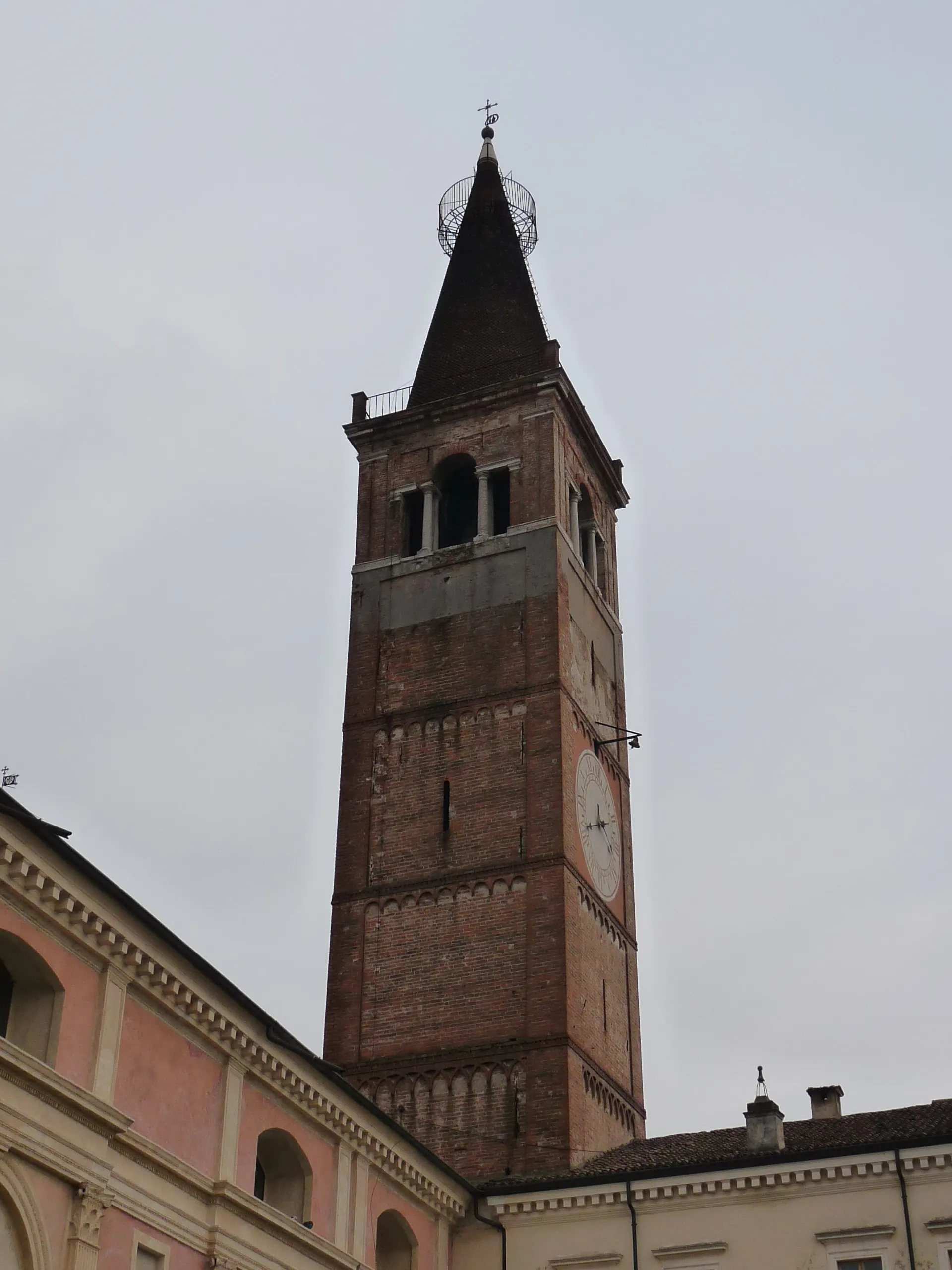 Photo showing: Polirone abbey bell tower, San Benedetto Po, Lombardy, Italy