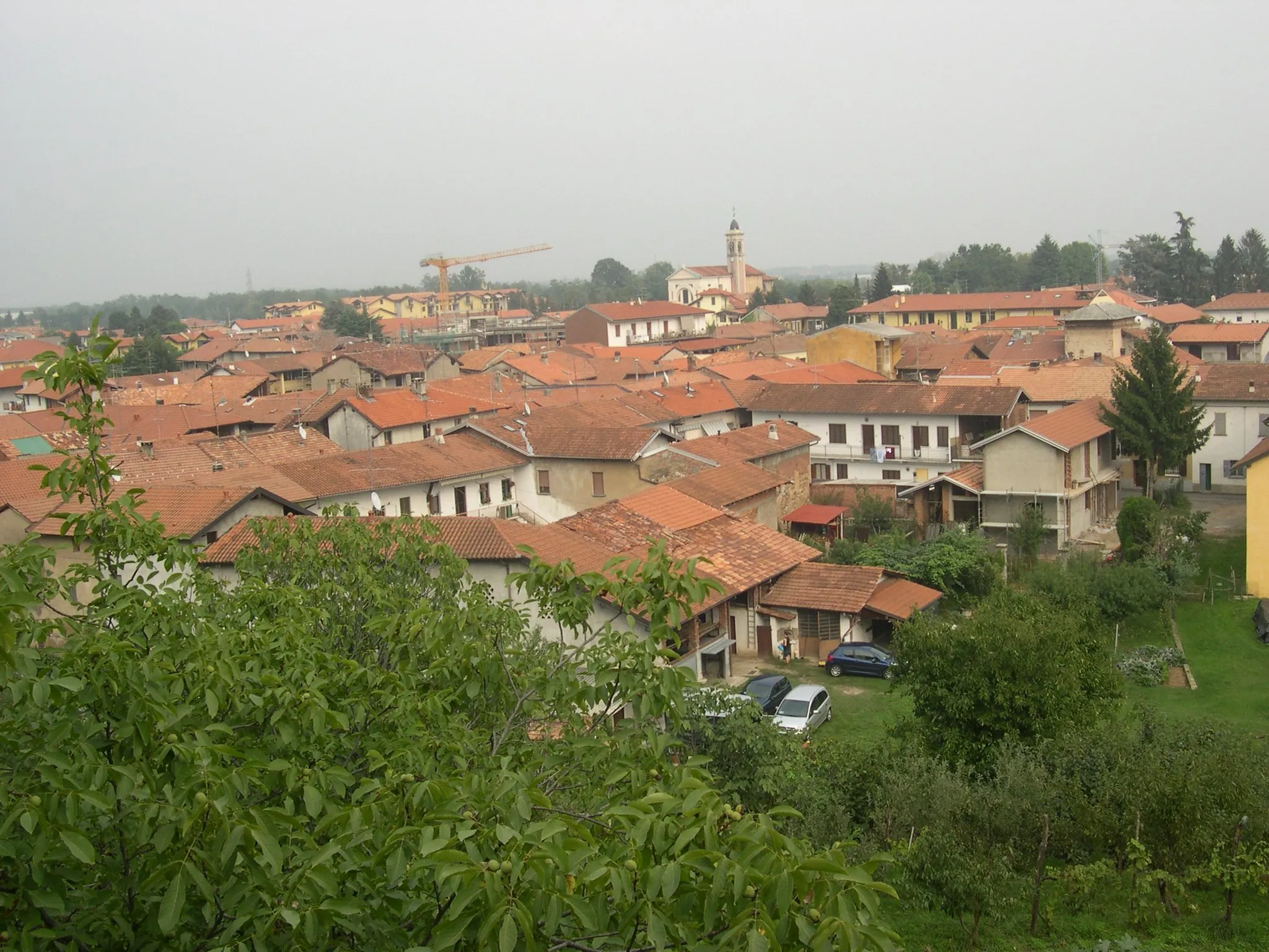 Photo showing: Vista di Bolladello di Cairate (VA).

Foto di Niccolò Luoni - 16.09.06.