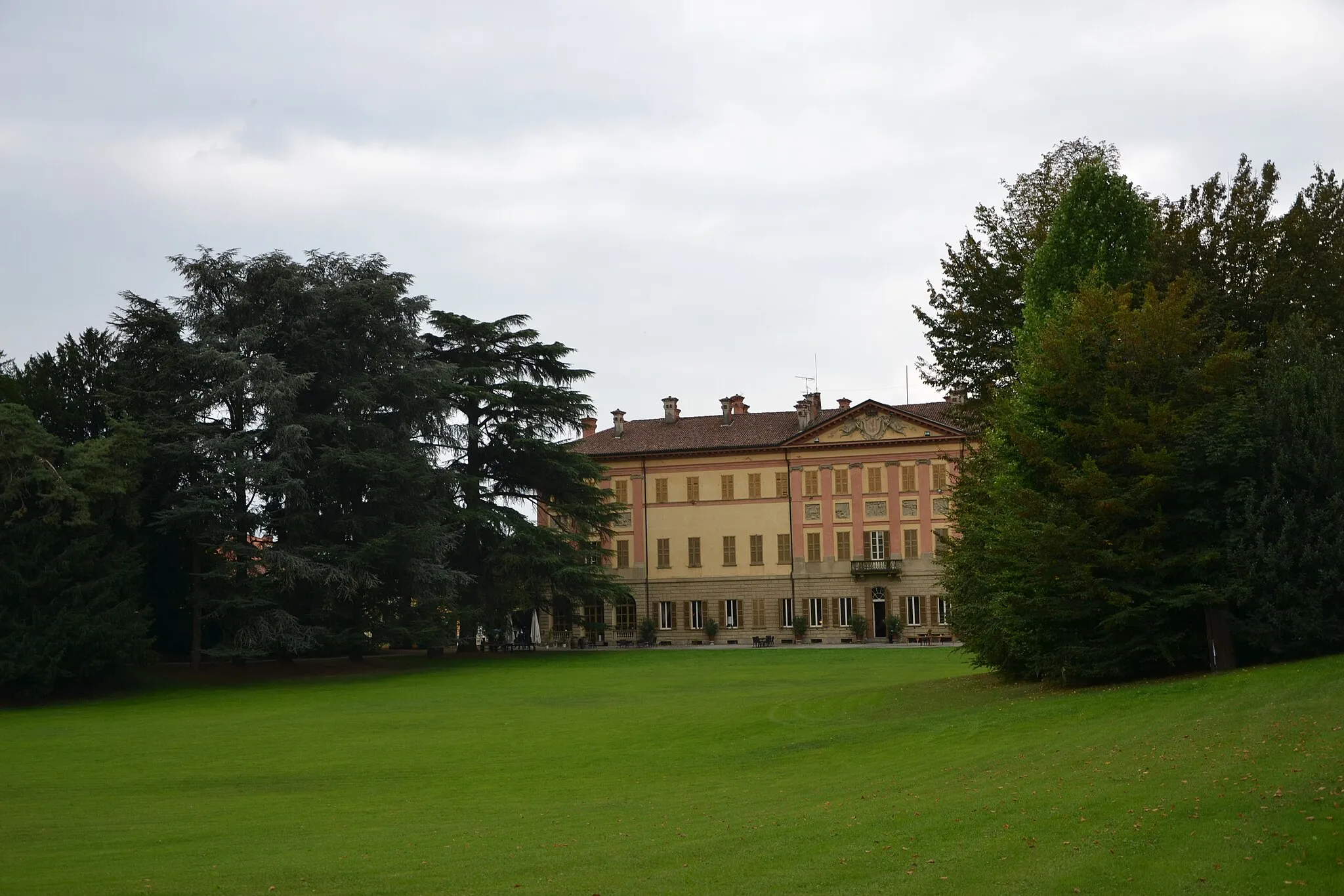 Photo showing: Villa Gallarati Scotti, Oreno di Vimercate (MB) - facciata verso il giardino. Opera di Simone Cantoni (1790)