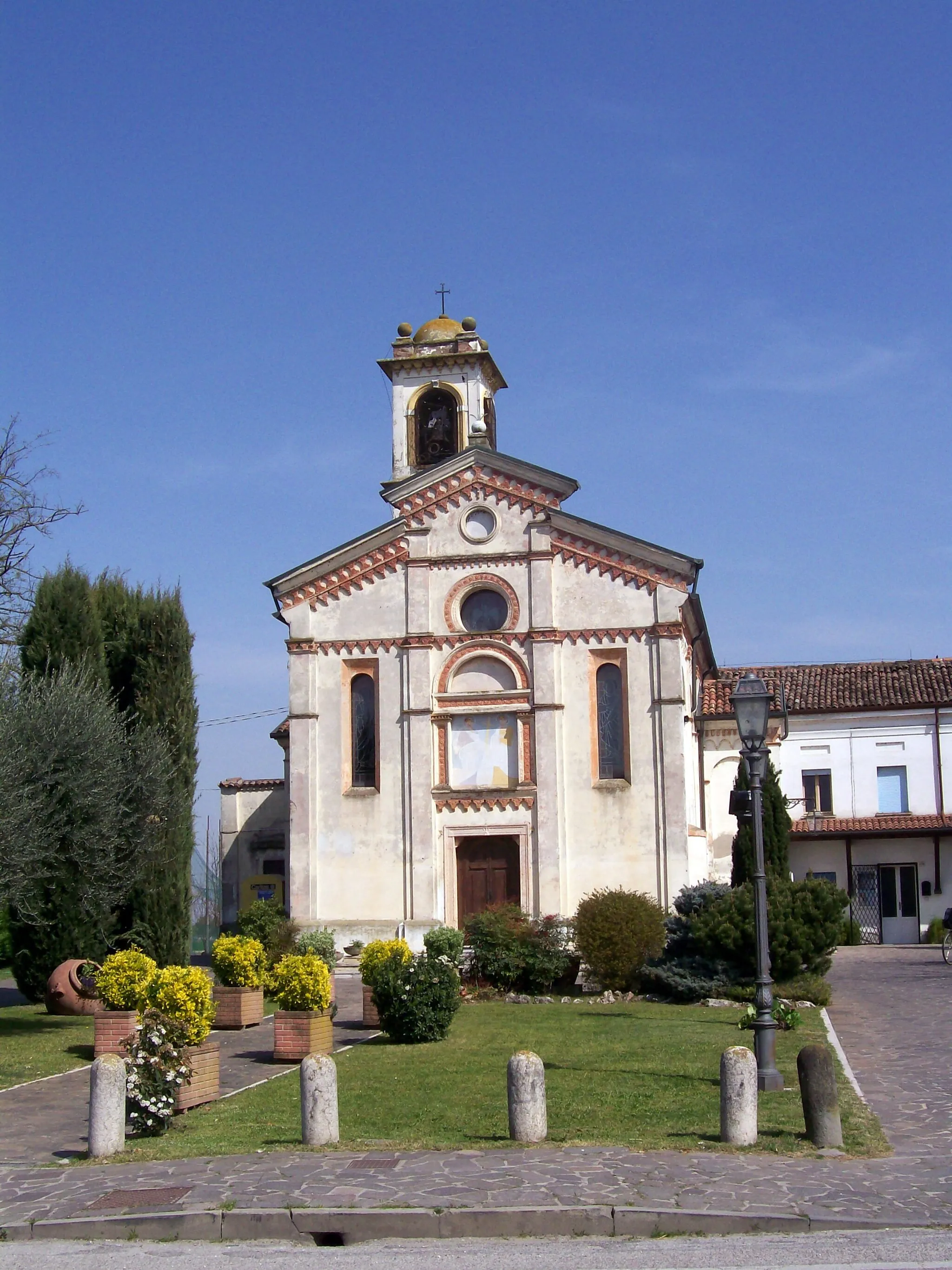 Photo showing: Chiesa parrocchiale di Roncanova (VR).