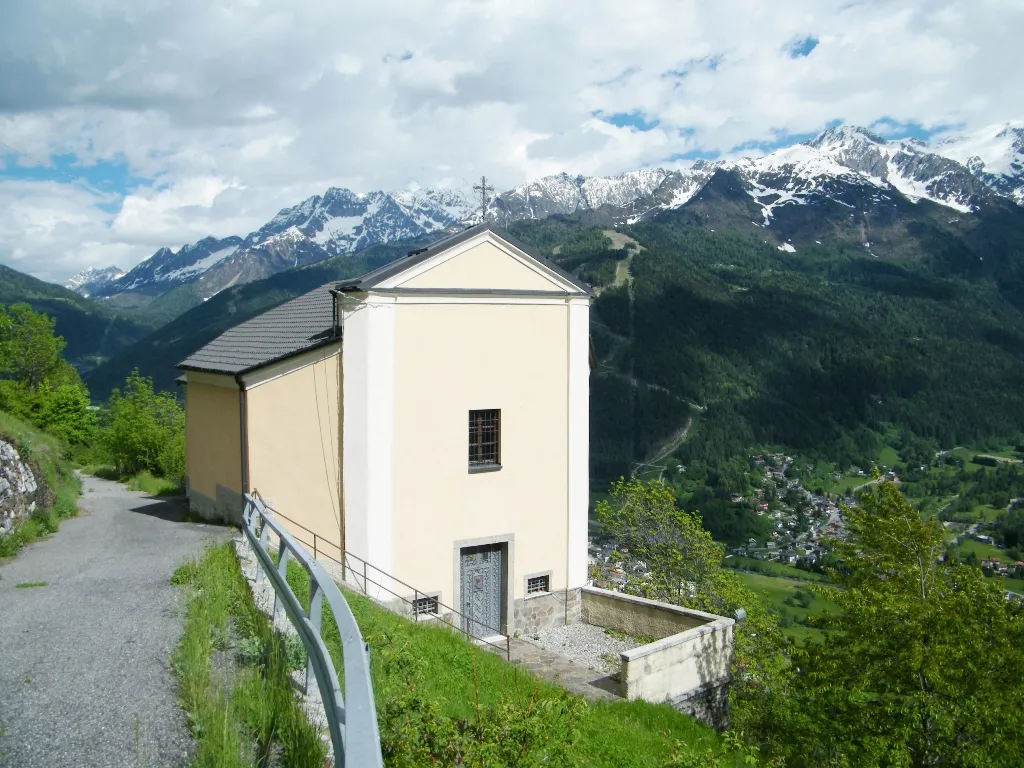 Photo showing: Inside. Church of Redeemer. Canè, Vione, Val Camonica