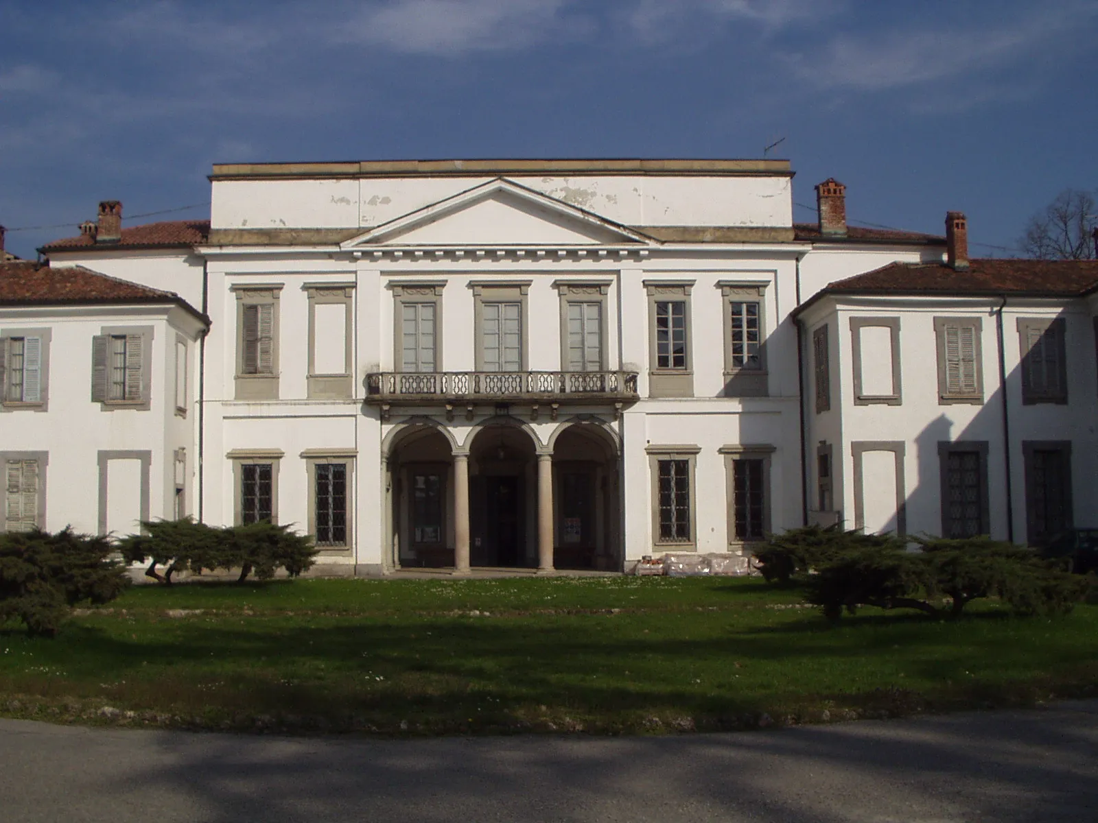 Photo showing: Monza la villa Mirabello nel Parco