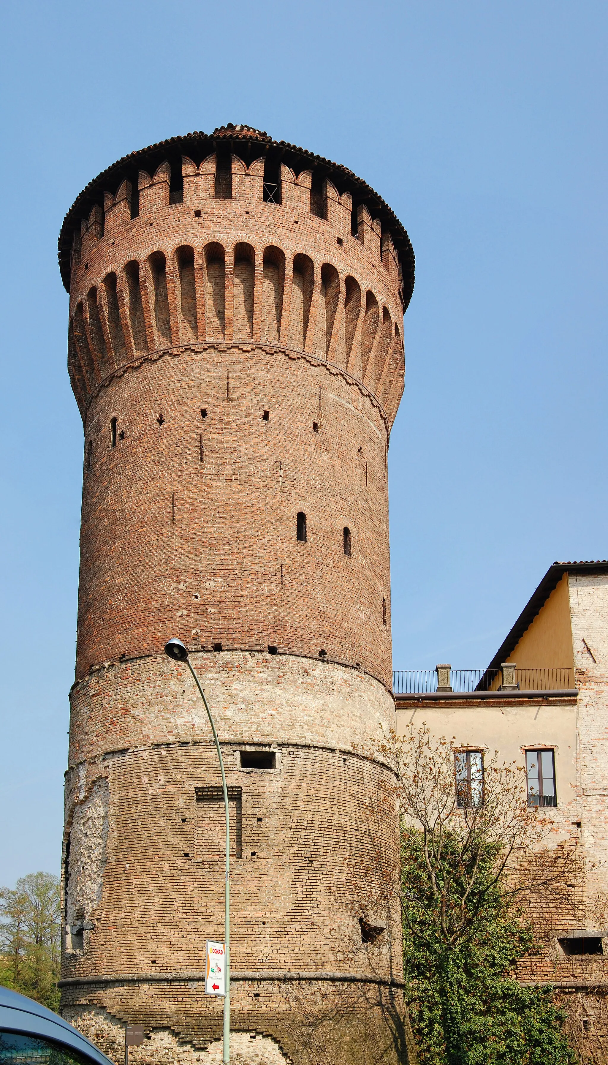 Photo showing: Il torrione del castello, simbolo della città di Lodi