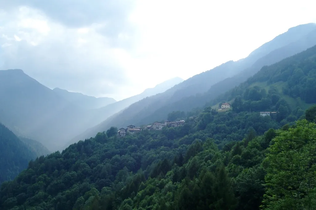 Photo showing: Loveno, Paisco Loveno, Val Camonica