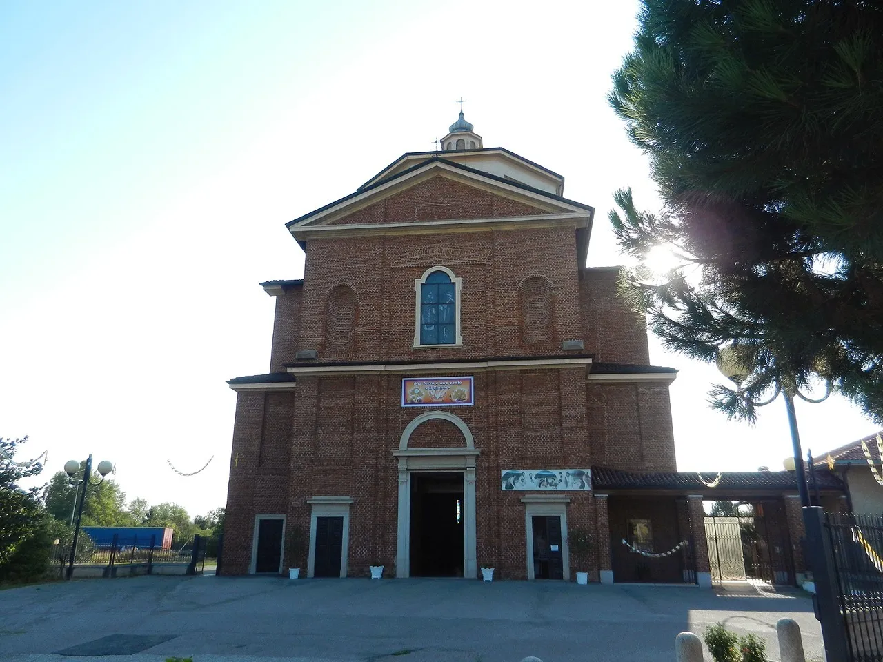 Photo showing: Pessano con Bornago - Chiesa Parrocchiale dei Ss. Cornelio e Cipriano