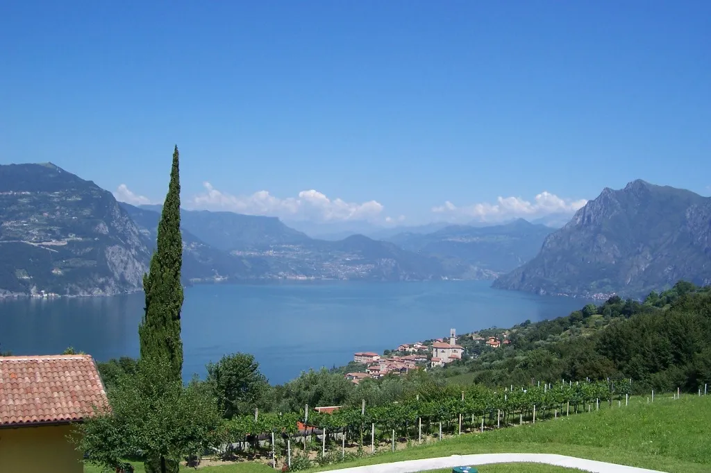 Photo showing: Nord Lago d'Iseo