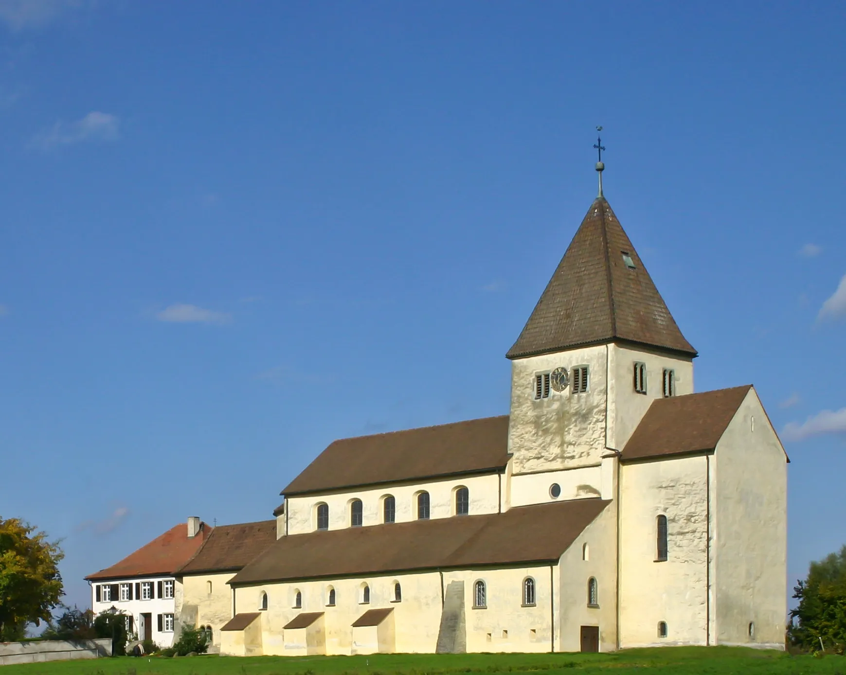 Photo showing: Church St George, Reichenau-Oberzell, Monastic Island of Reichenau, county Konstanz, Baden-Württemberg, Germany
