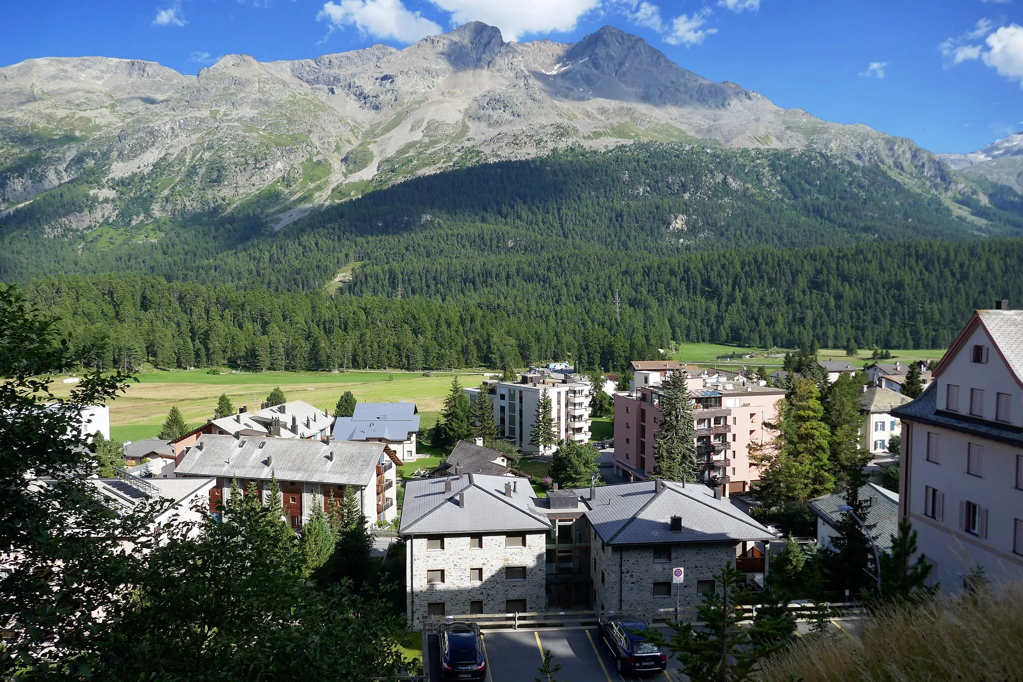 Photo showing: Champfèr in St. Moritz. Piz San Gian and Piz Surlej on the background.