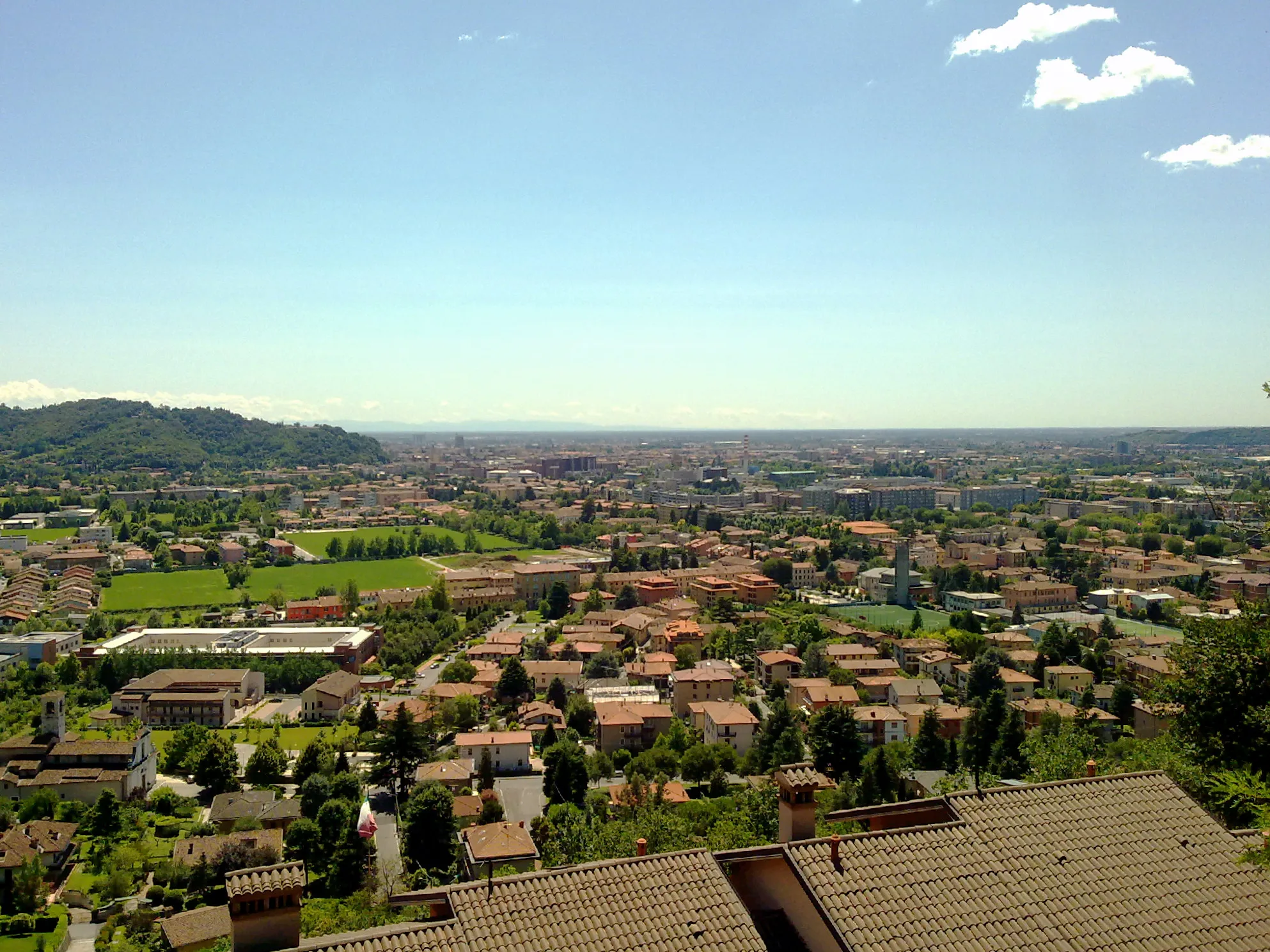 Photo showing: Vista dalla strada per Castello Malvezzi (da Mompiano)