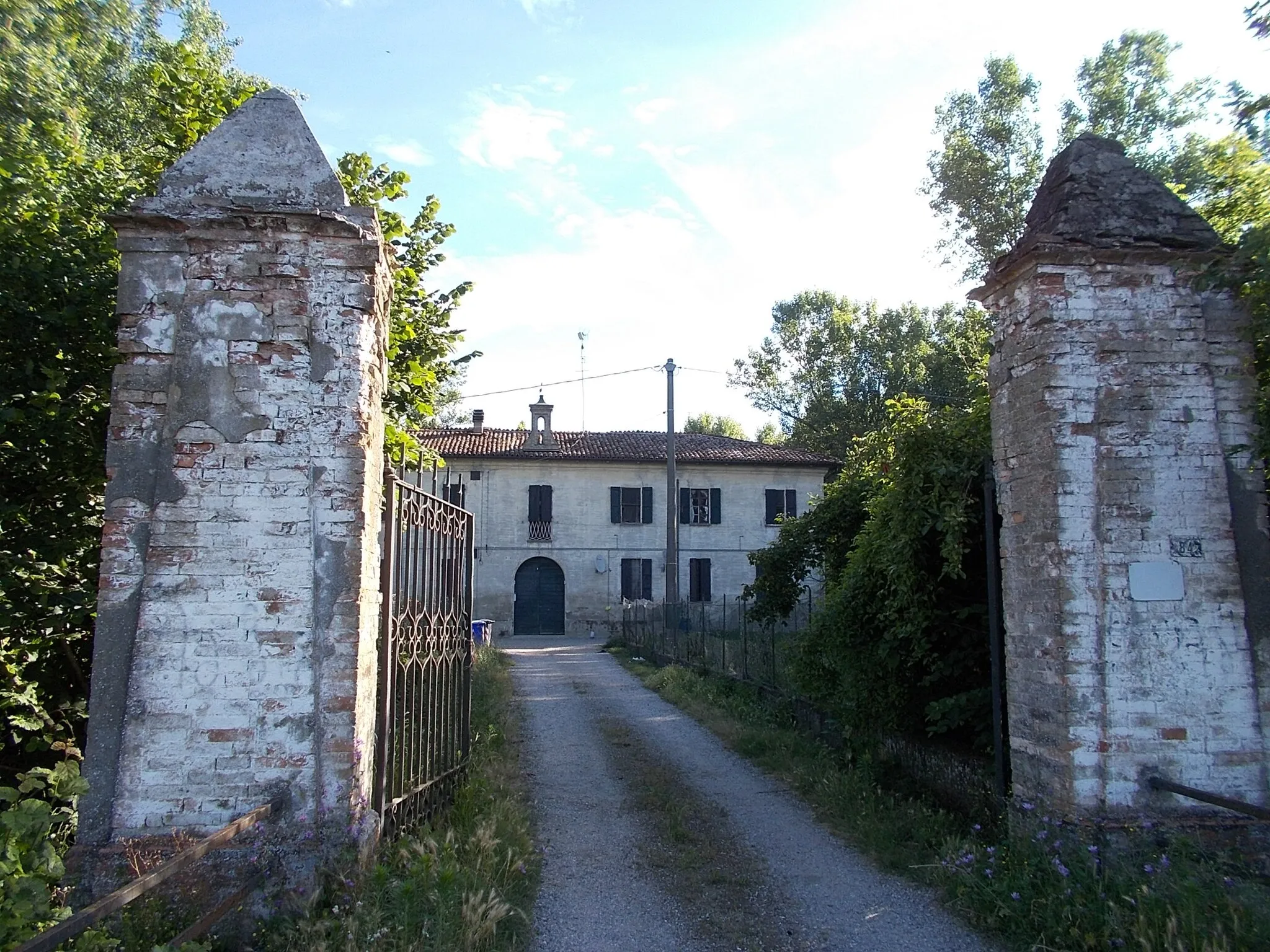 Photo showing: Busseto - Roncole Verdi - régi ház az SP-11-es út mentén