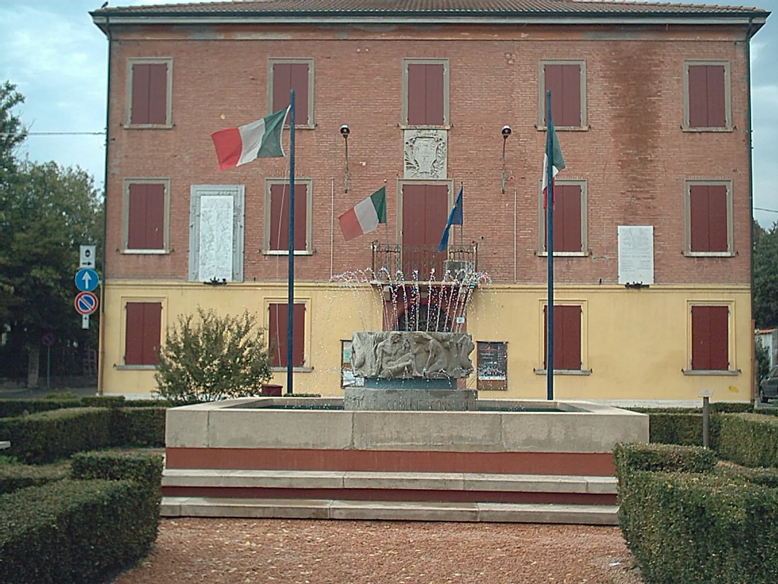 Photo showing: Municipio di Medolla
