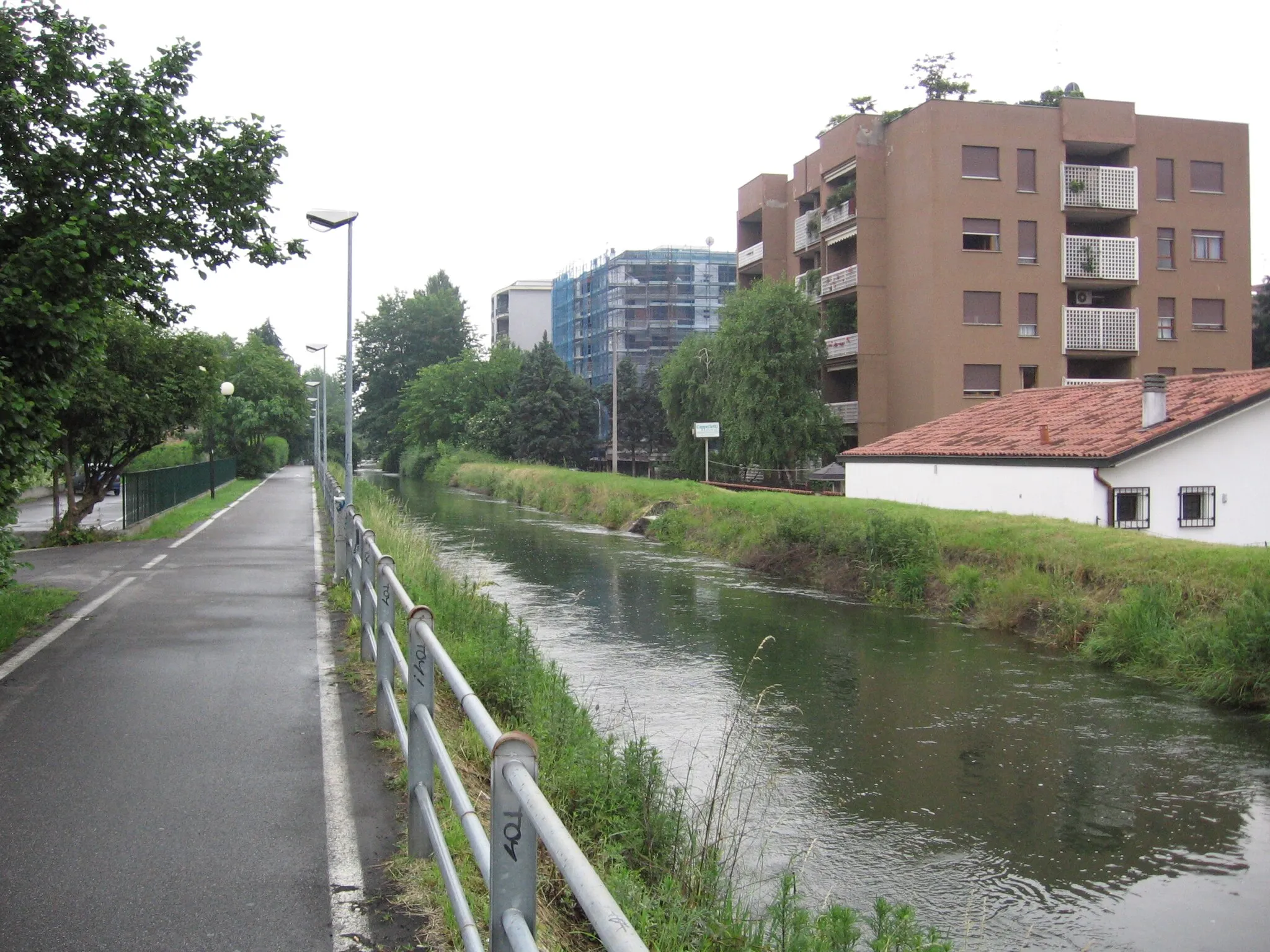Photo showing: Villoresi canal in Monza, borough Triante
