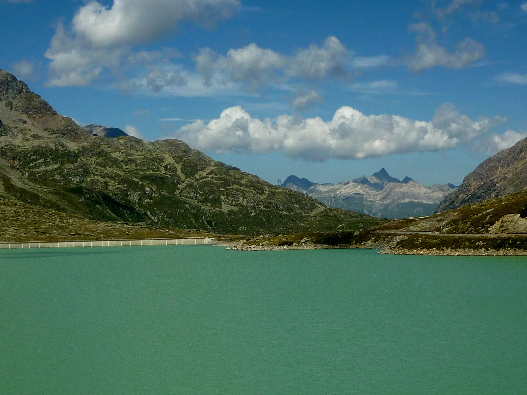 Photo showing: Bernina-Pass with Lago Bianco