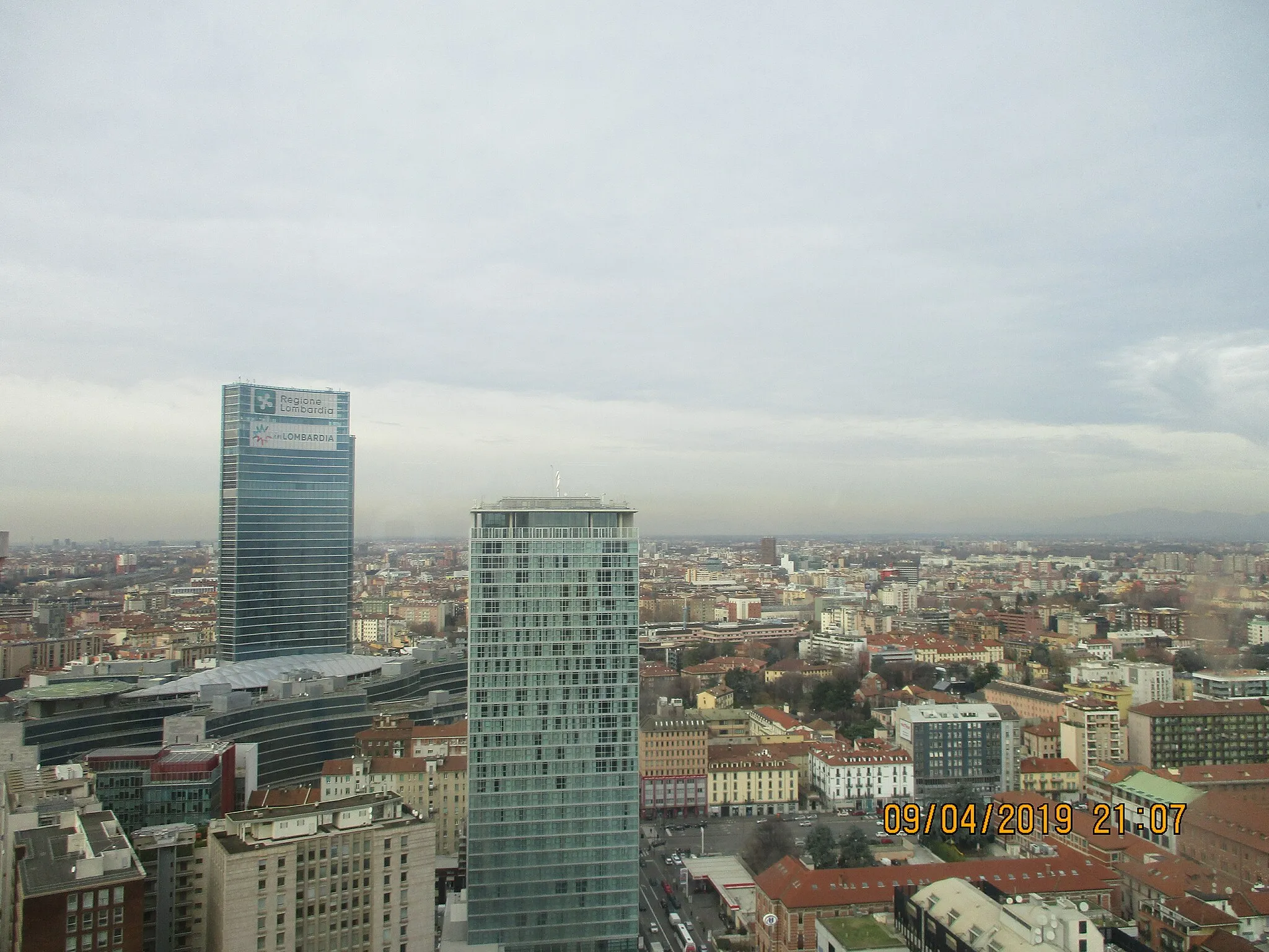 Photo showing: Skyline di Milano, foto scattata dal Pirellone