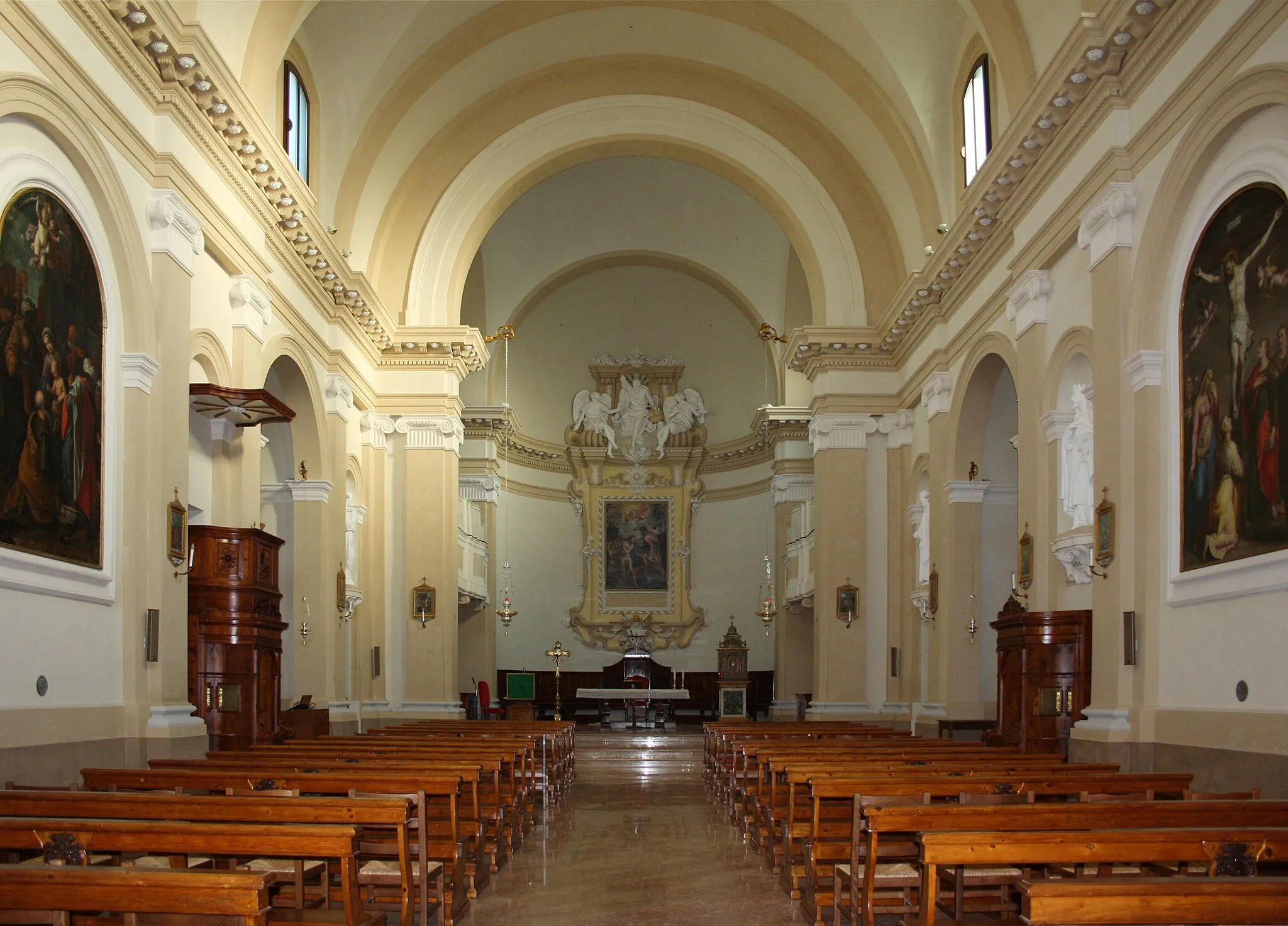 Photo showing: Interno chiesa parrocchiale Palata Pepoli