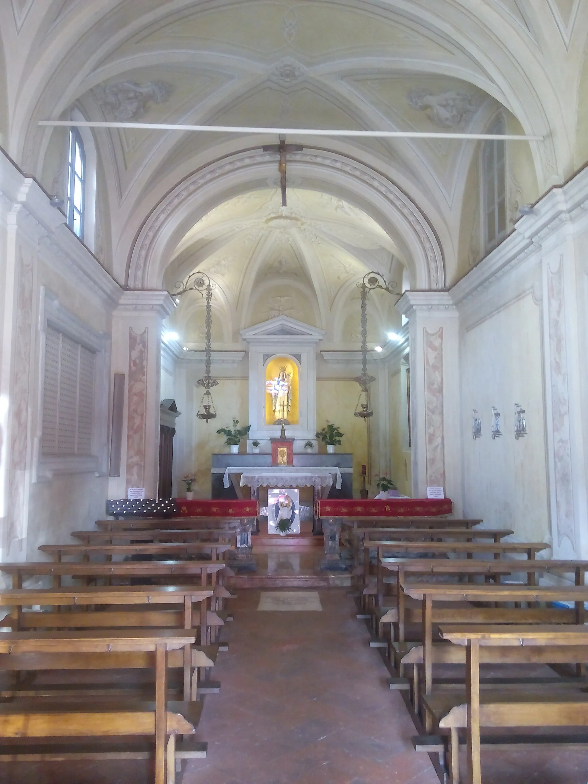 Photo showing: Interni chiesetta di Sant'Ambrogio a Verderio (zona di Verderio Superiore)