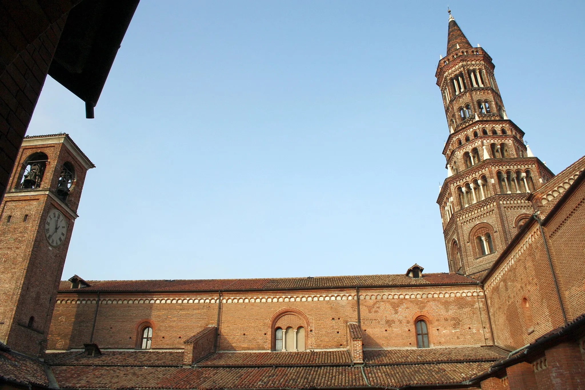 Photo showing: Abbazia di Chiaravalle - Francesco Pecorari (attr.) - Torre campanaria (1349)