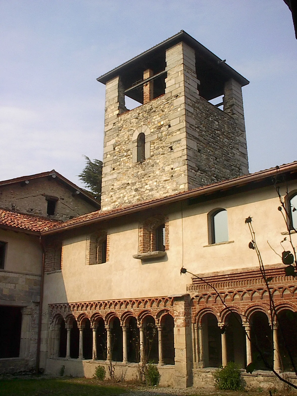 Photo showing: Il chiostro di Voltorre, monumento del secolo XI