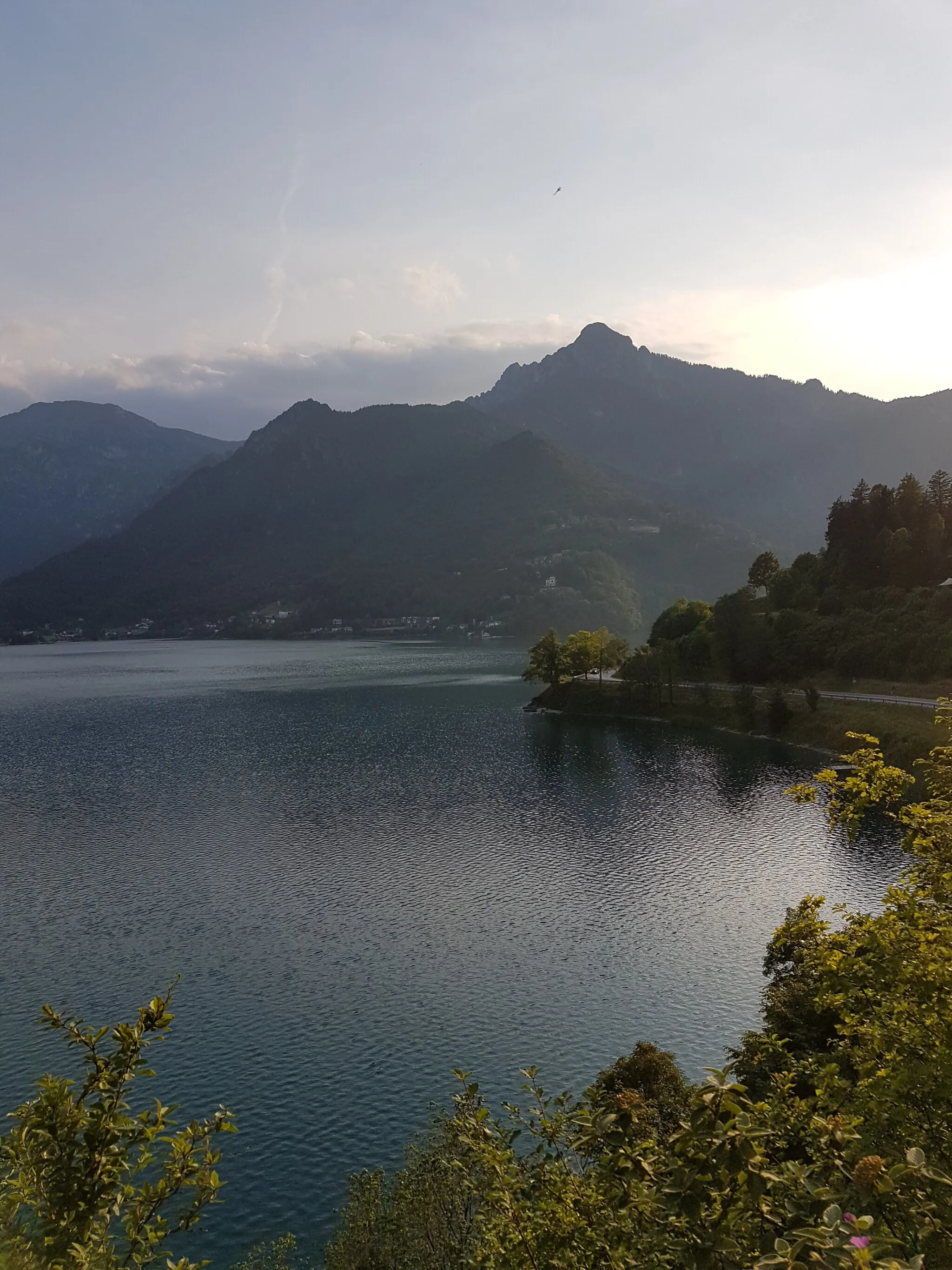 Photo showing: Lago di Ledro visto dal Belvedere di Mezzolago (Ledro, TN)