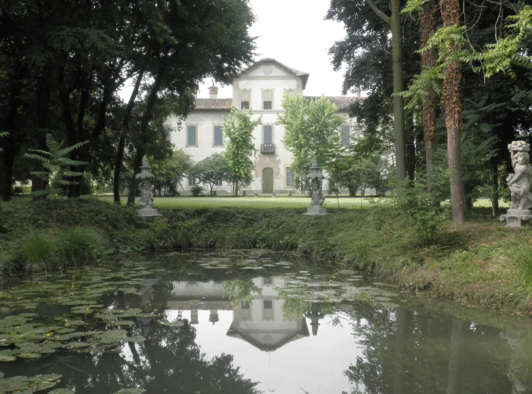 Photo showing: Villa Barni a Roncadello, fraz. di Dovera