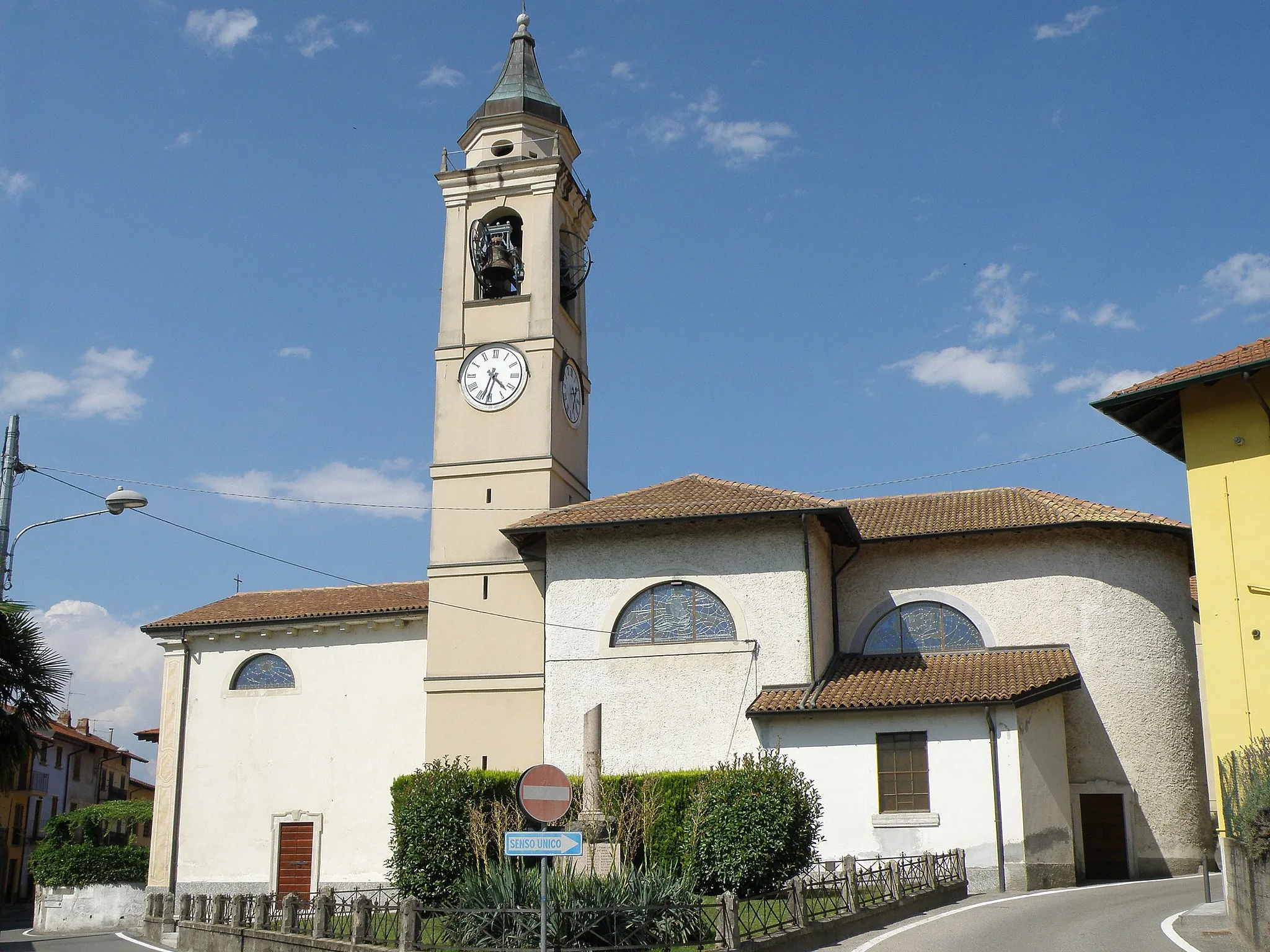 Photo showing: Ranco (VA). Chiesa parrocchiale di San Martino e Lorenzo.