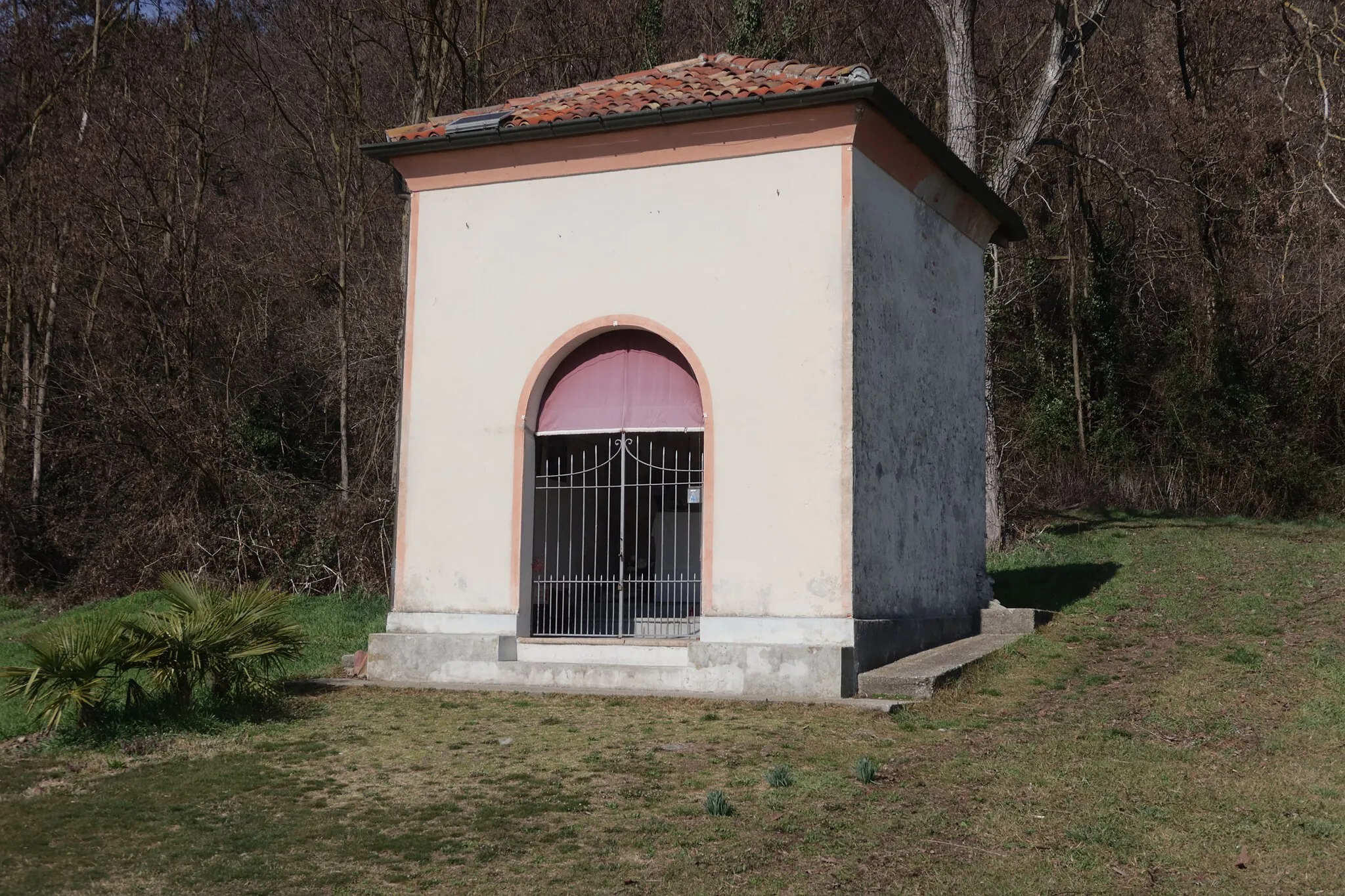 Photo showing: Oca Madonna dell'Aiuto