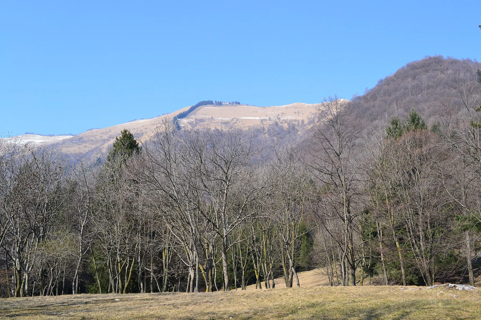 Photo showing: view of Bollettone mountains from Alpe del Vicerè