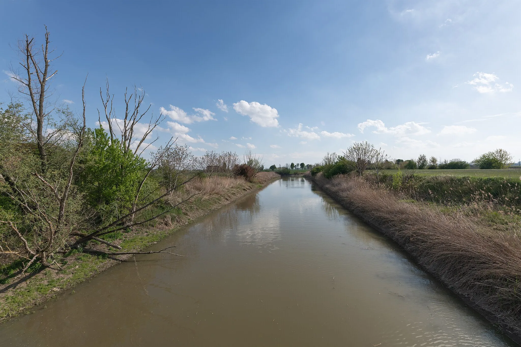 Photo showing: Canale Emissario - Moglia, Mantova, Italia