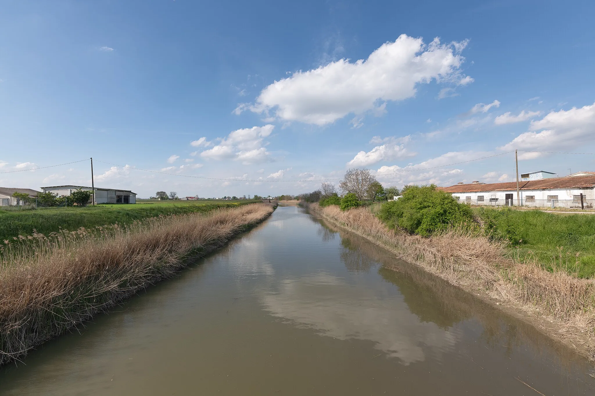 Photo showing: Canale Emissario - Moglia, Mantova, Italia