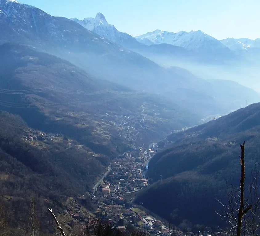 Photo showing: Cedegolo , Val Camonica, Italia