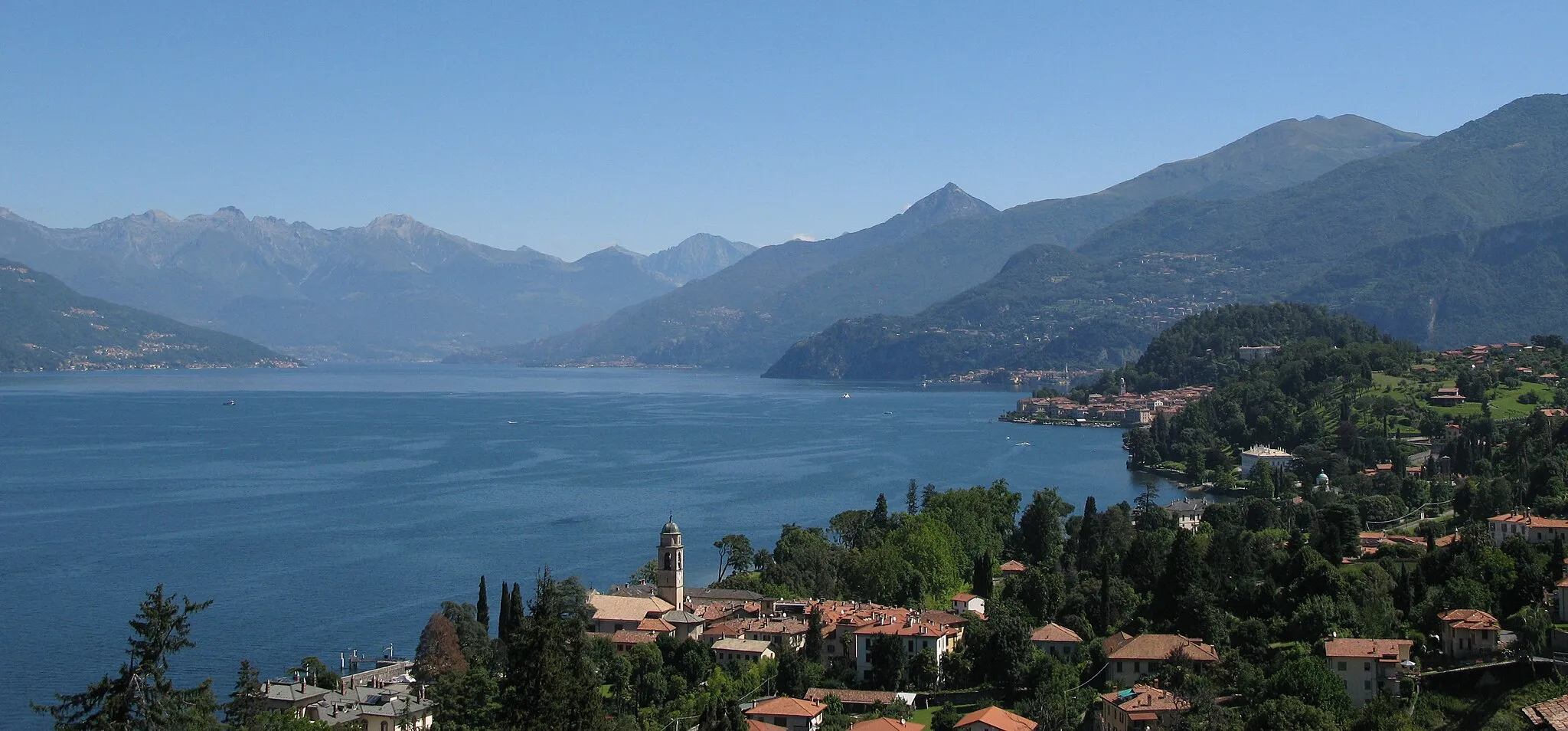 Photo showing: View of Bellagio from Vergonese
