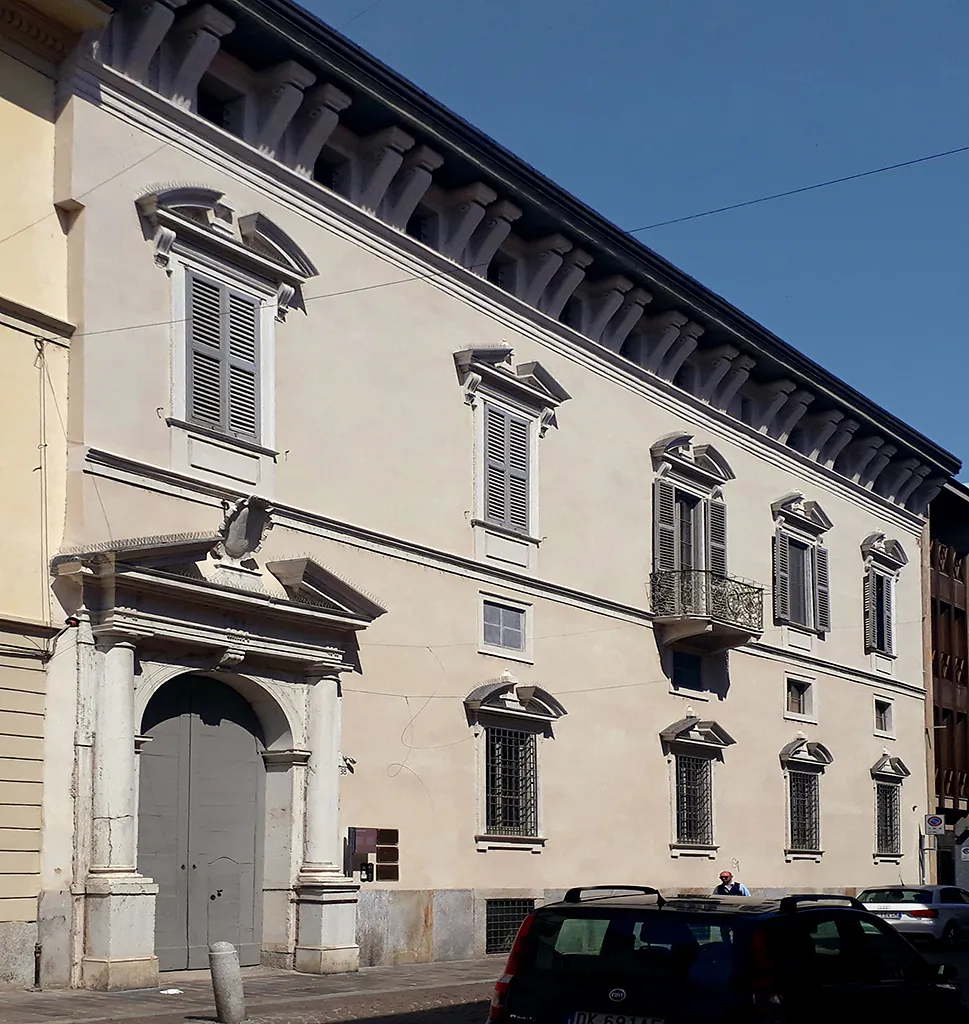 Photo showing: Villani Palace in Lodi, Italy.