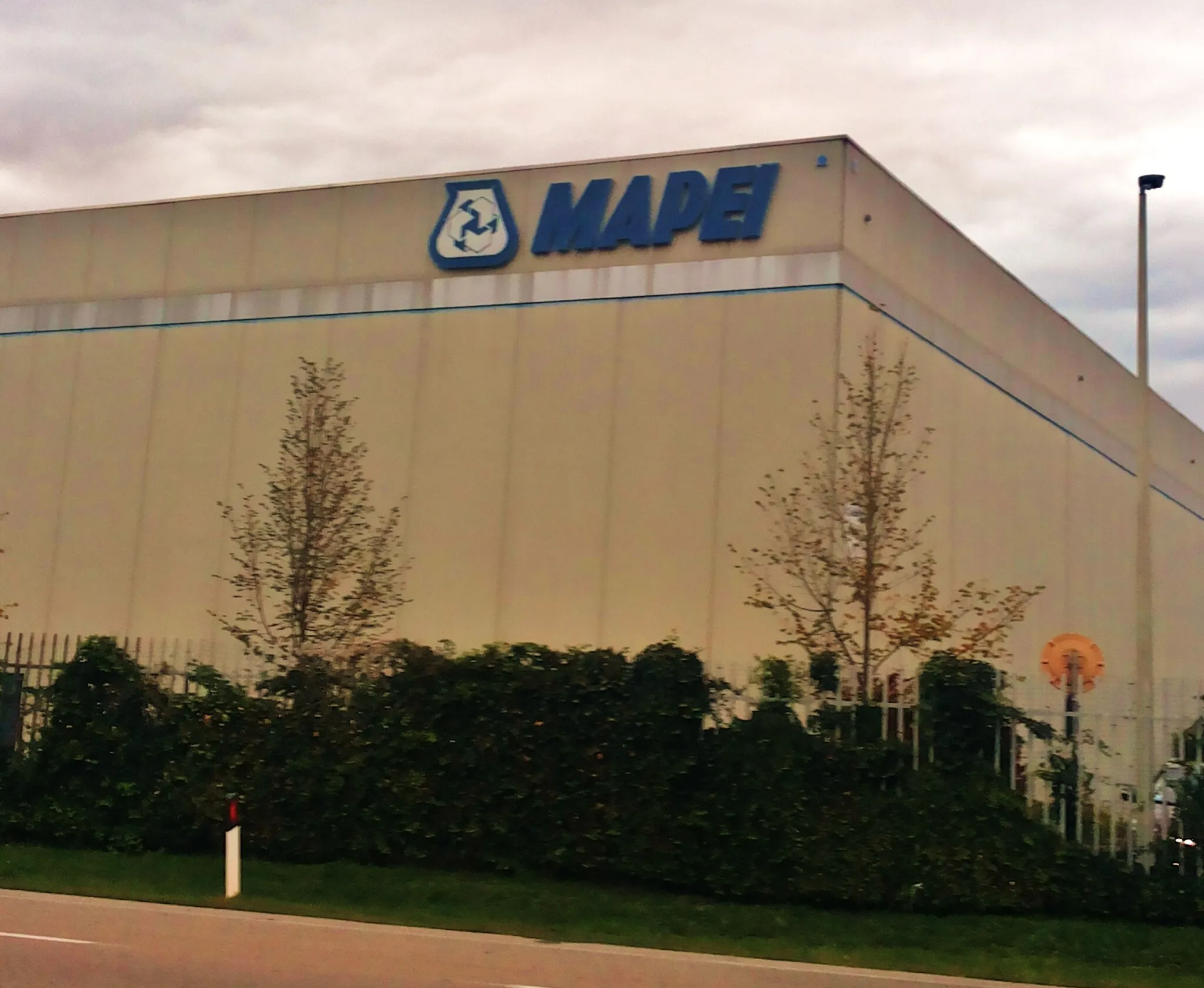 Photo showing: Mapei factory in Mediglia, Italy