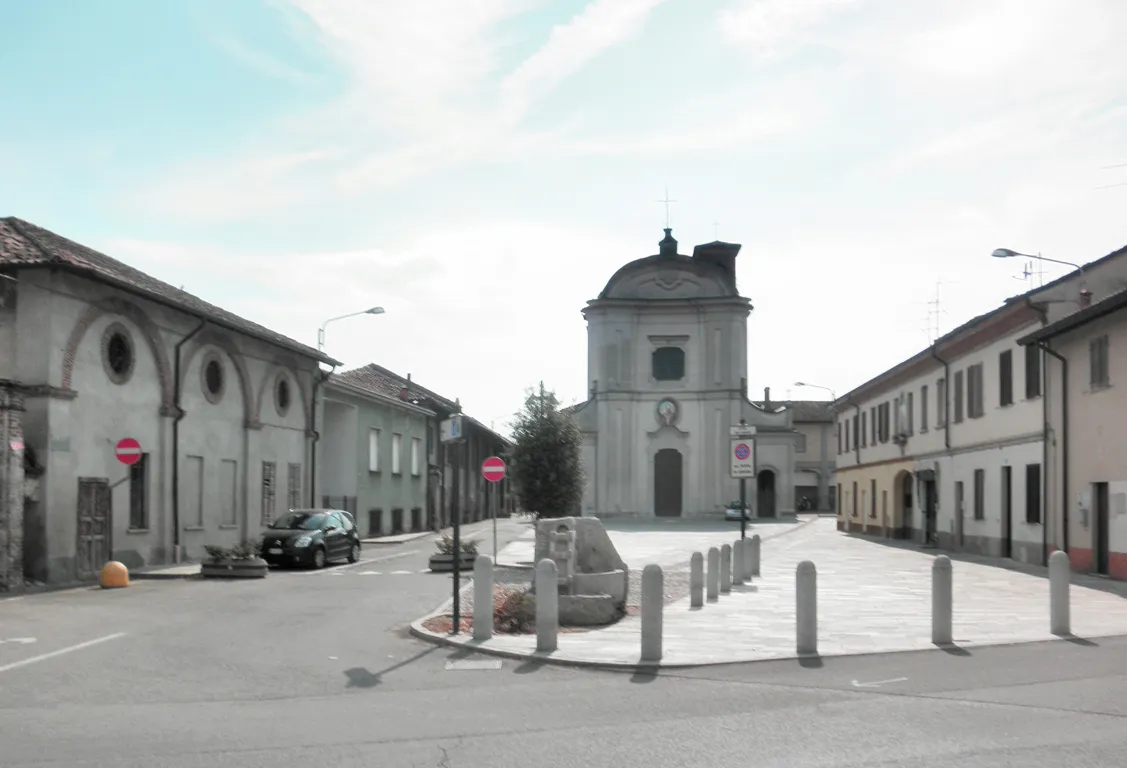 Photo showing: Piazza dei Caduti a Mairano, frazione di Casaletto Lodigiano.