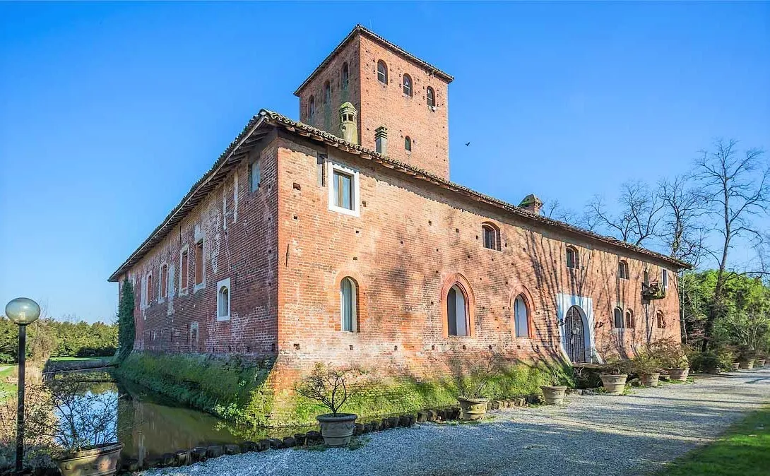 Photo showing: Sant'Alessio; Castello di Sant'Alessio