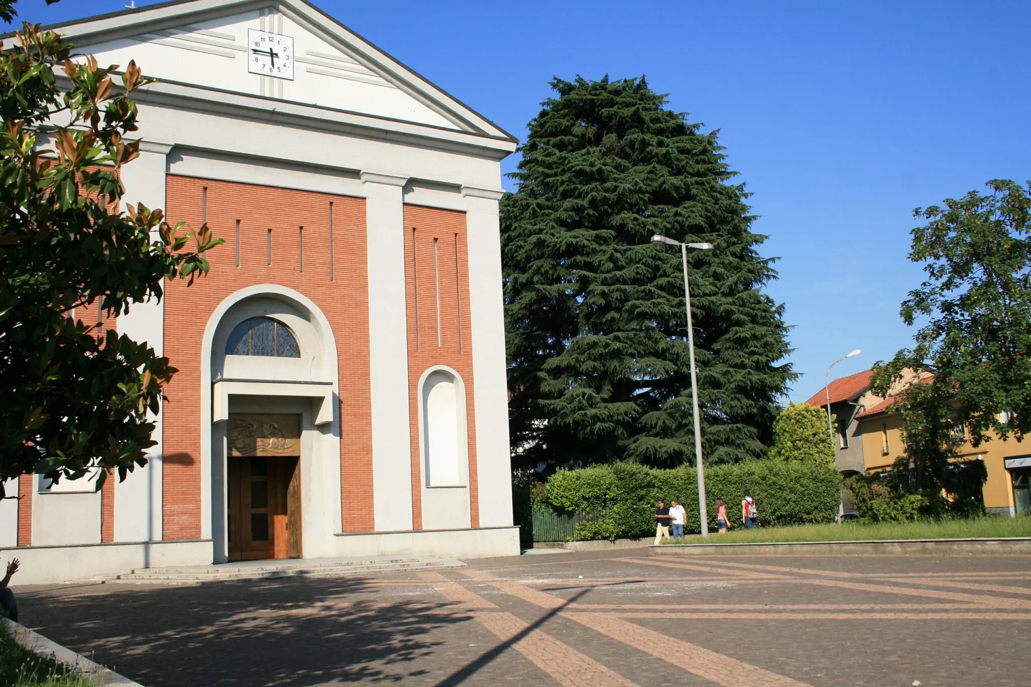 Photo showing: Barbaiana di Lainate - Piazza Vittoria