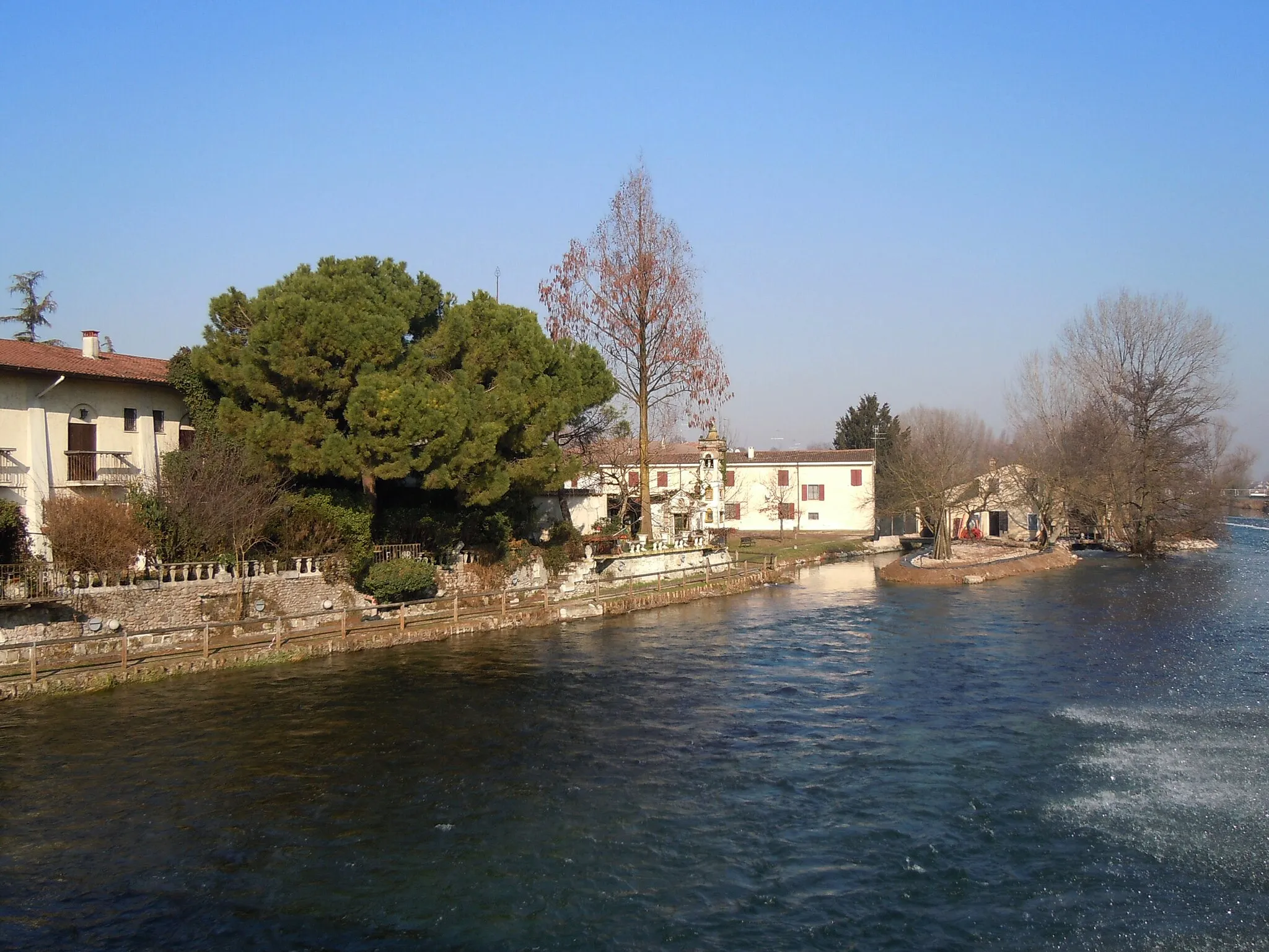 Photo showing: Goito, il fiume Mincio.