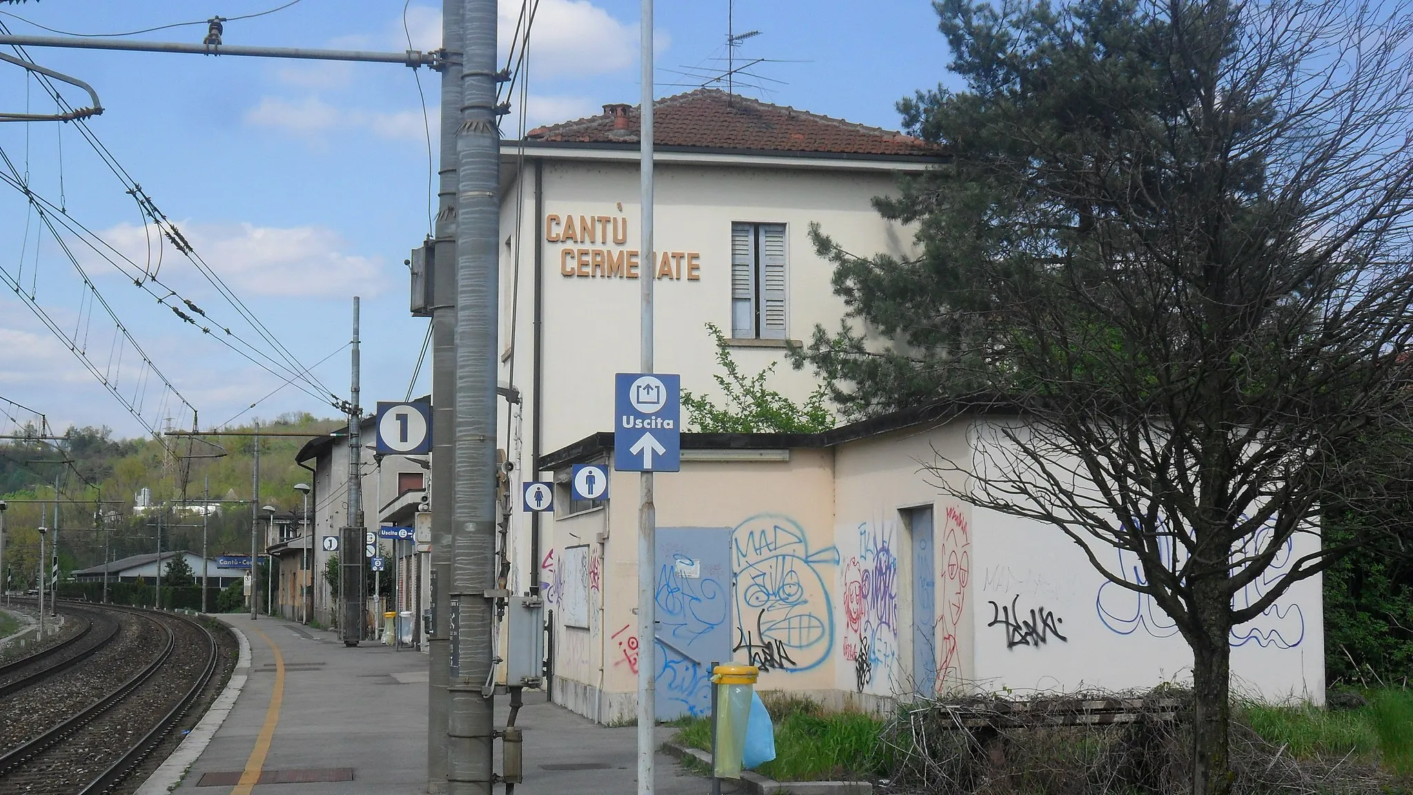 Photo showing: Stazione ferroviaria di Cantù-Cermenate.