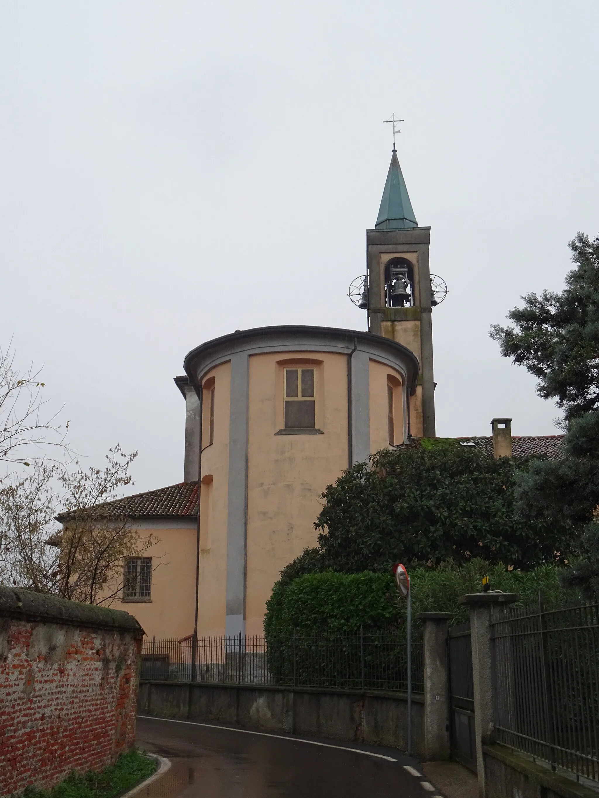 Photo showing: Ronchetto delle Rane (Milano, Lombardy, Italy), Santi Pietro e Paolo ai Tre Ronchetti church