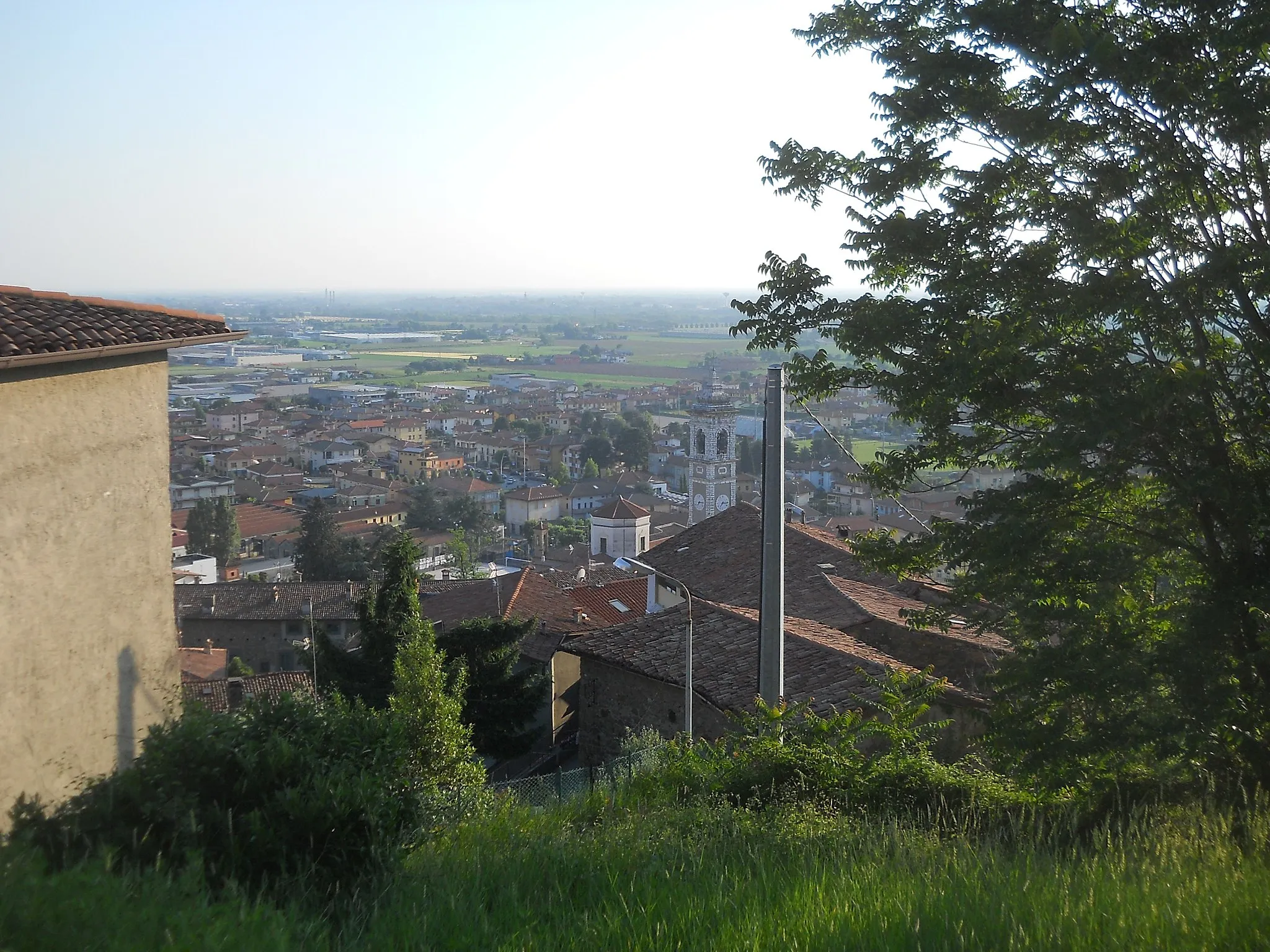 Photo showing: Panorama del comune di Capriolo