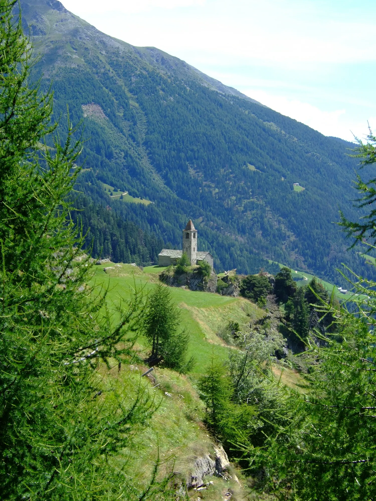 Photo showing: Die Kirche San Romerio in der Gemeinde Brusio im Valposchiavo, Schweiz