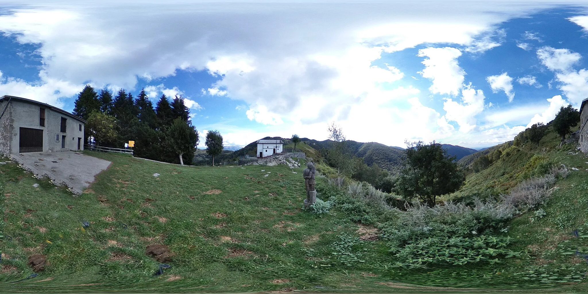 Photo showing: Colma Crocetta (Schignano), lungo la Via dei Monti Lariani sezione 1