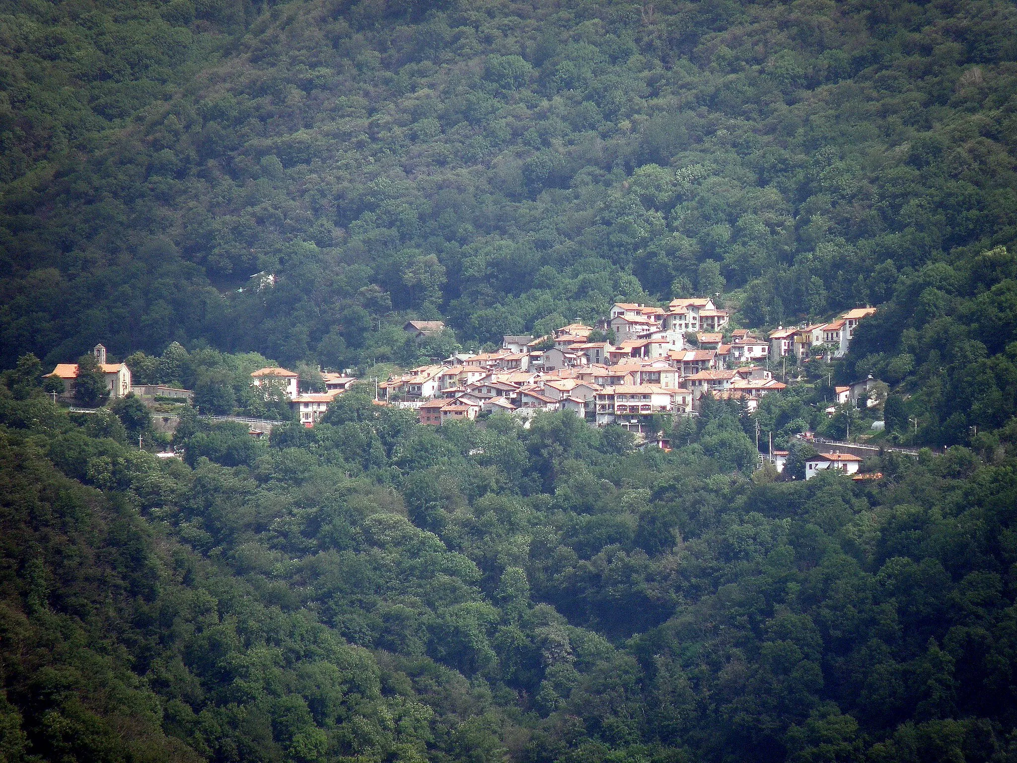 Photo showing: Arcumeggia, fraz. del comune de Casalzuigno (VA). Veduta dal Campo dei Fiori.
