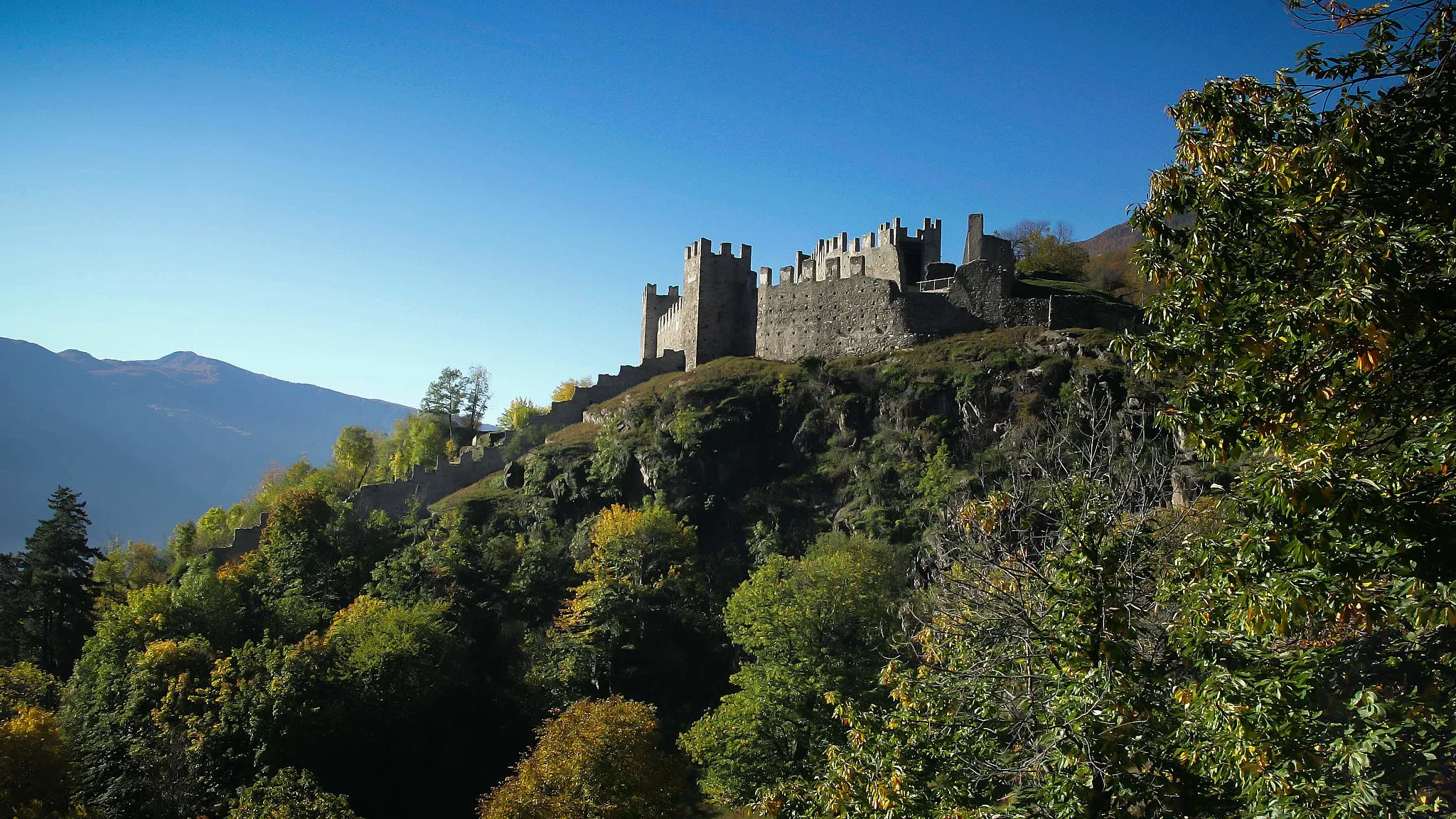 Photo showing: Parco Grosio; Castello Nuovo